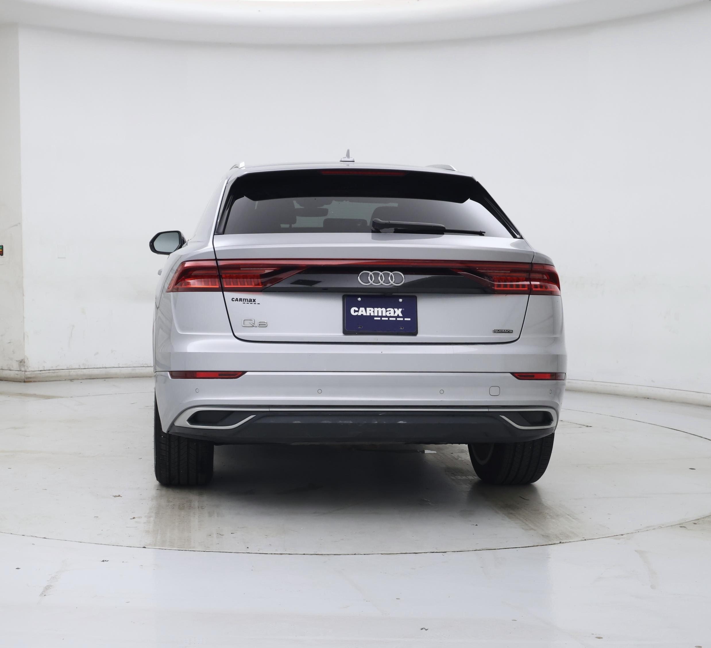 Thumbnail: 2022 Audi Q8 - 6