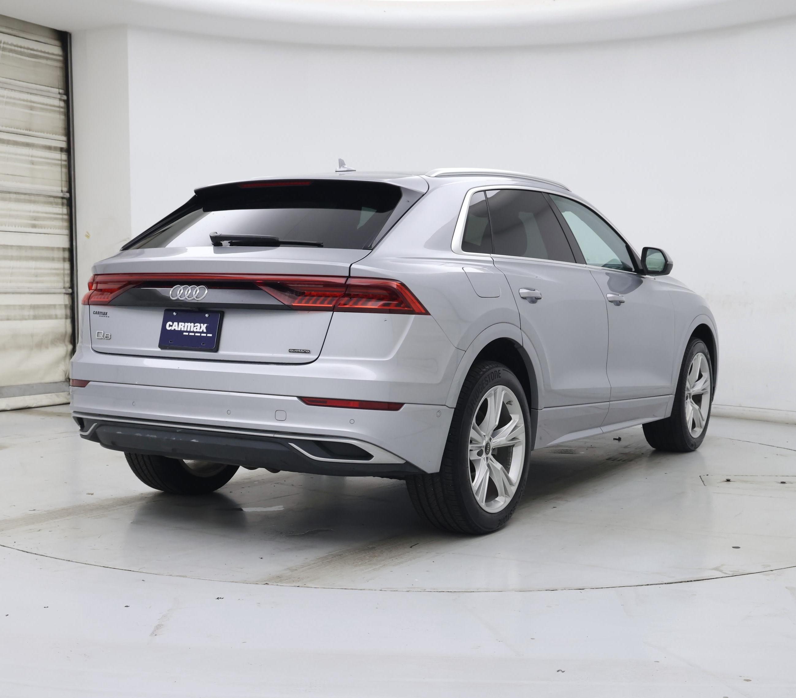 Thumbnail: 2022 Audi Q8 - 8