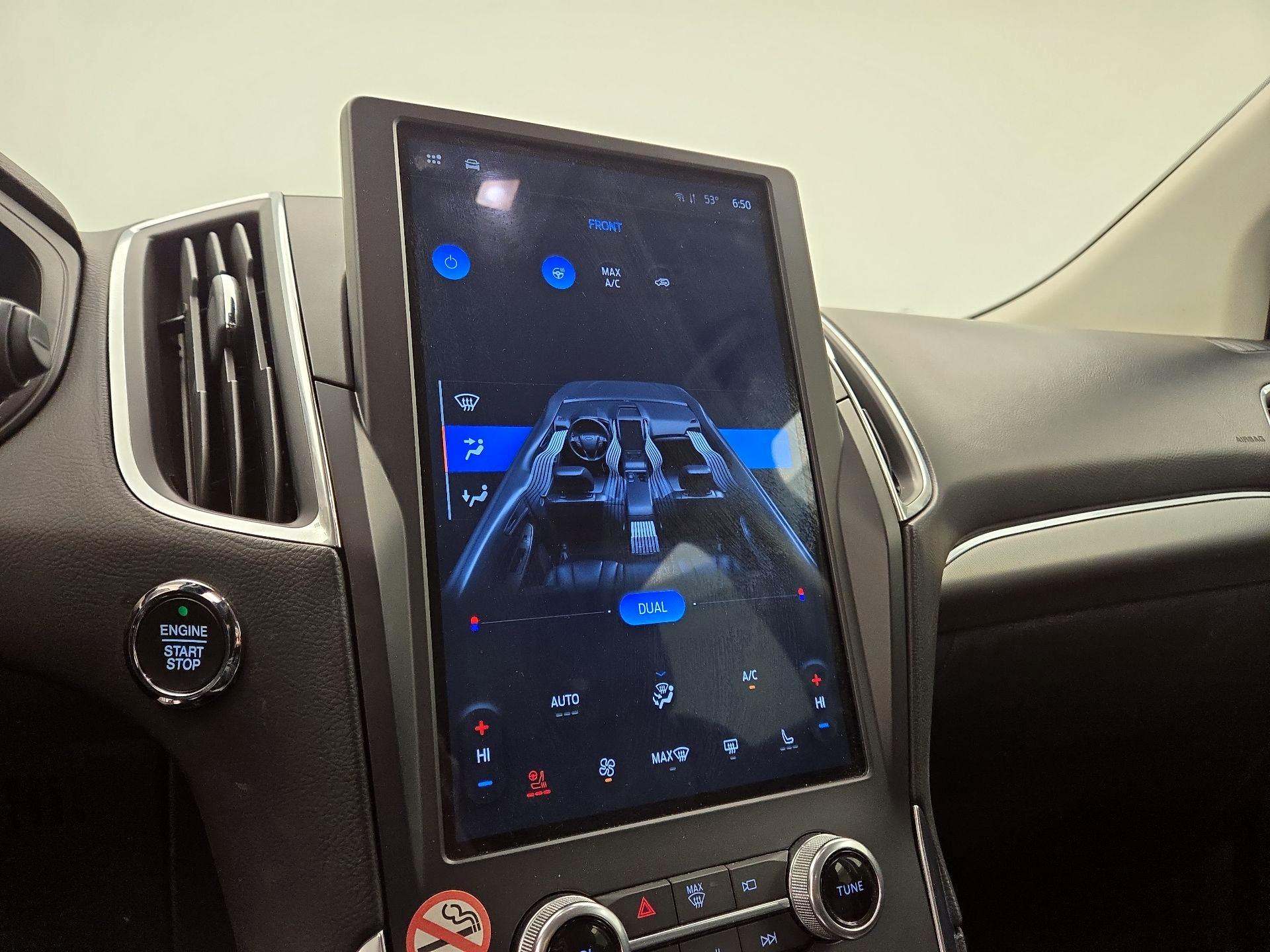 Thumbnail: 2022 Ford Edge - 16