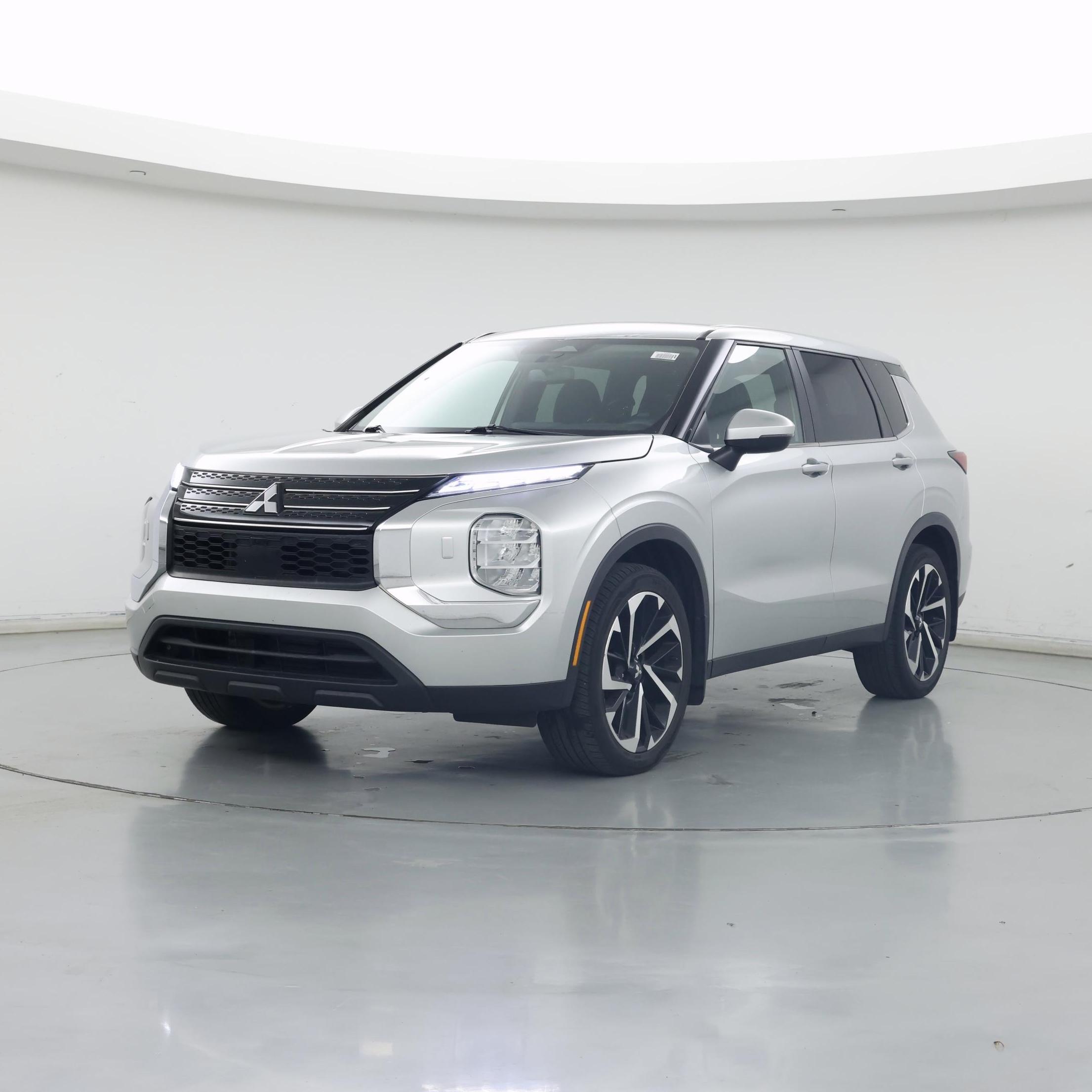 Thumbnail: 2022 Mitsubishi Outlander - 4
