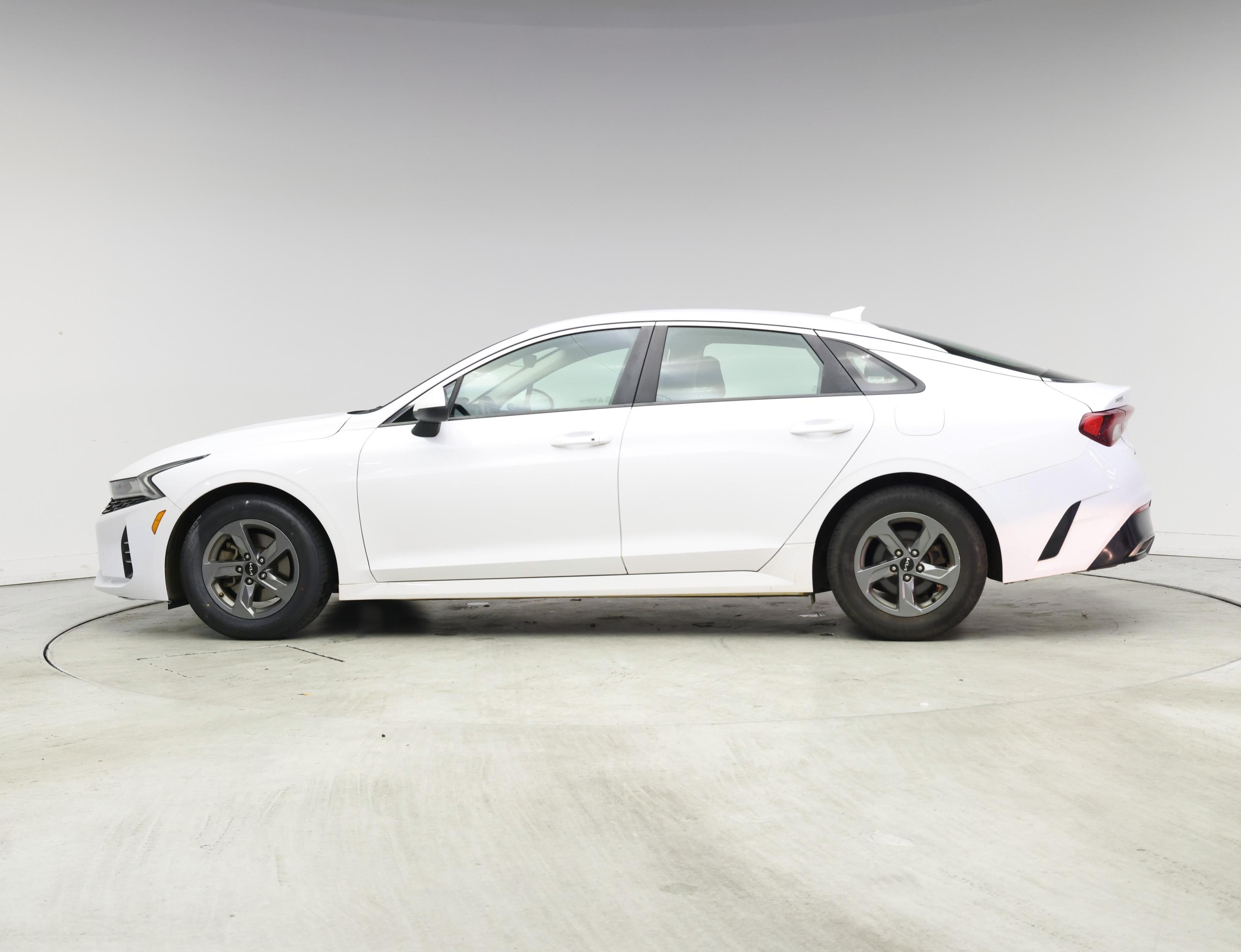 Thumbnail: 2022 Kia K5 - 3