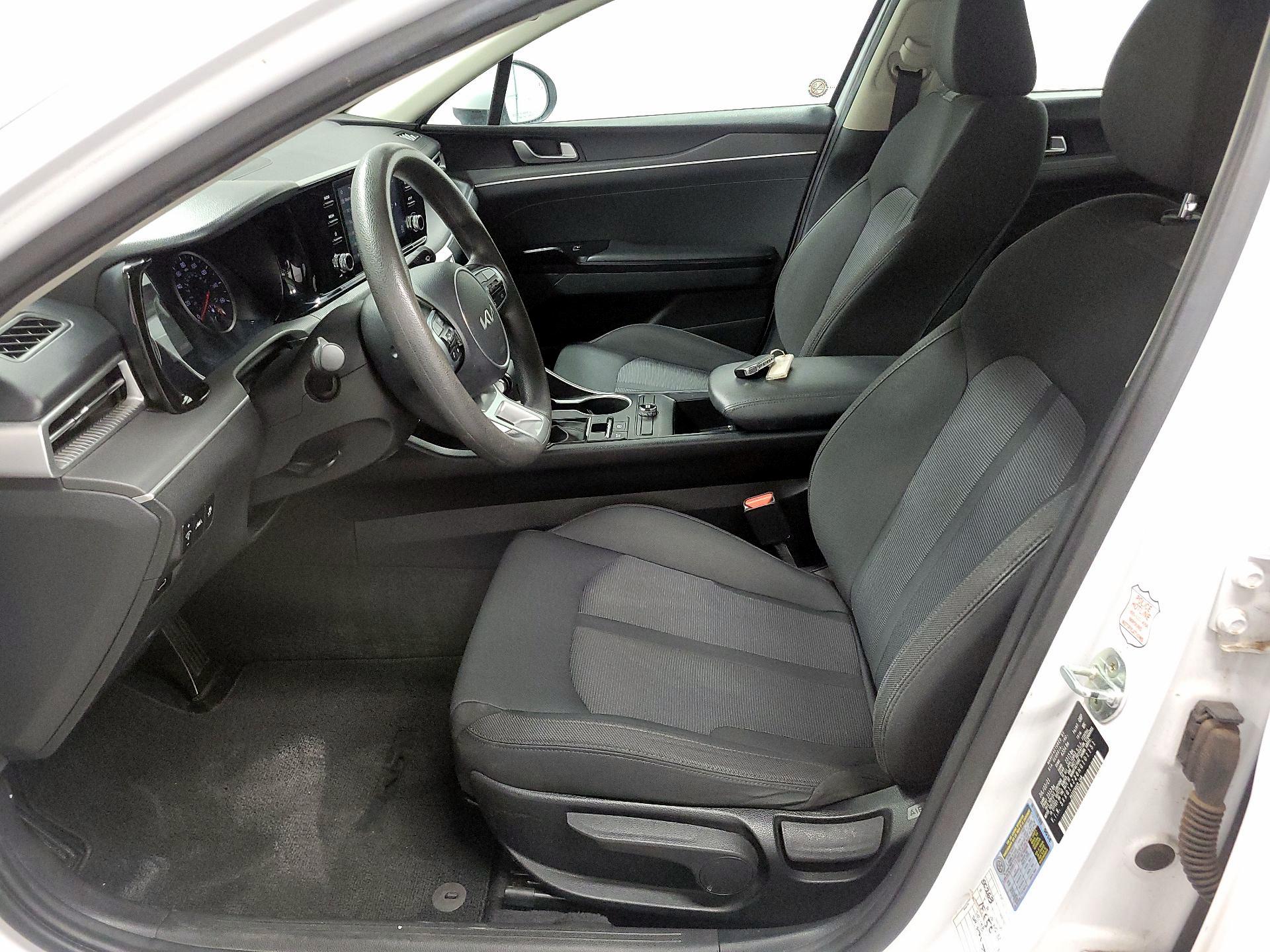 Thumbnail: 2022 Kia K5 - 11