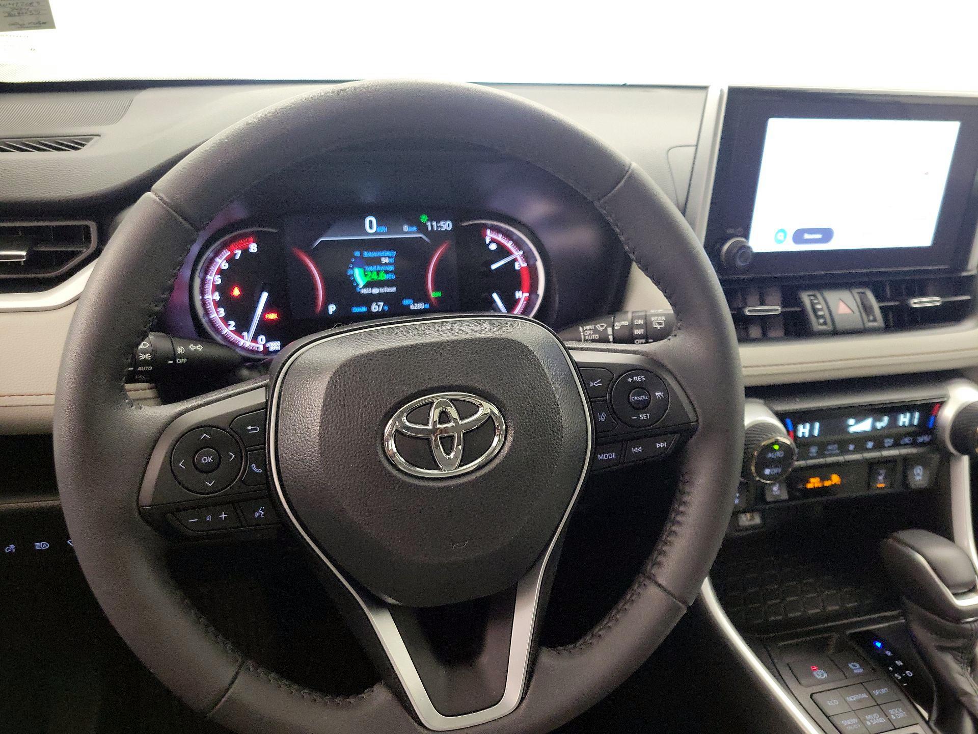 Thumbnail: 2024 Toyota RAV4 - 10