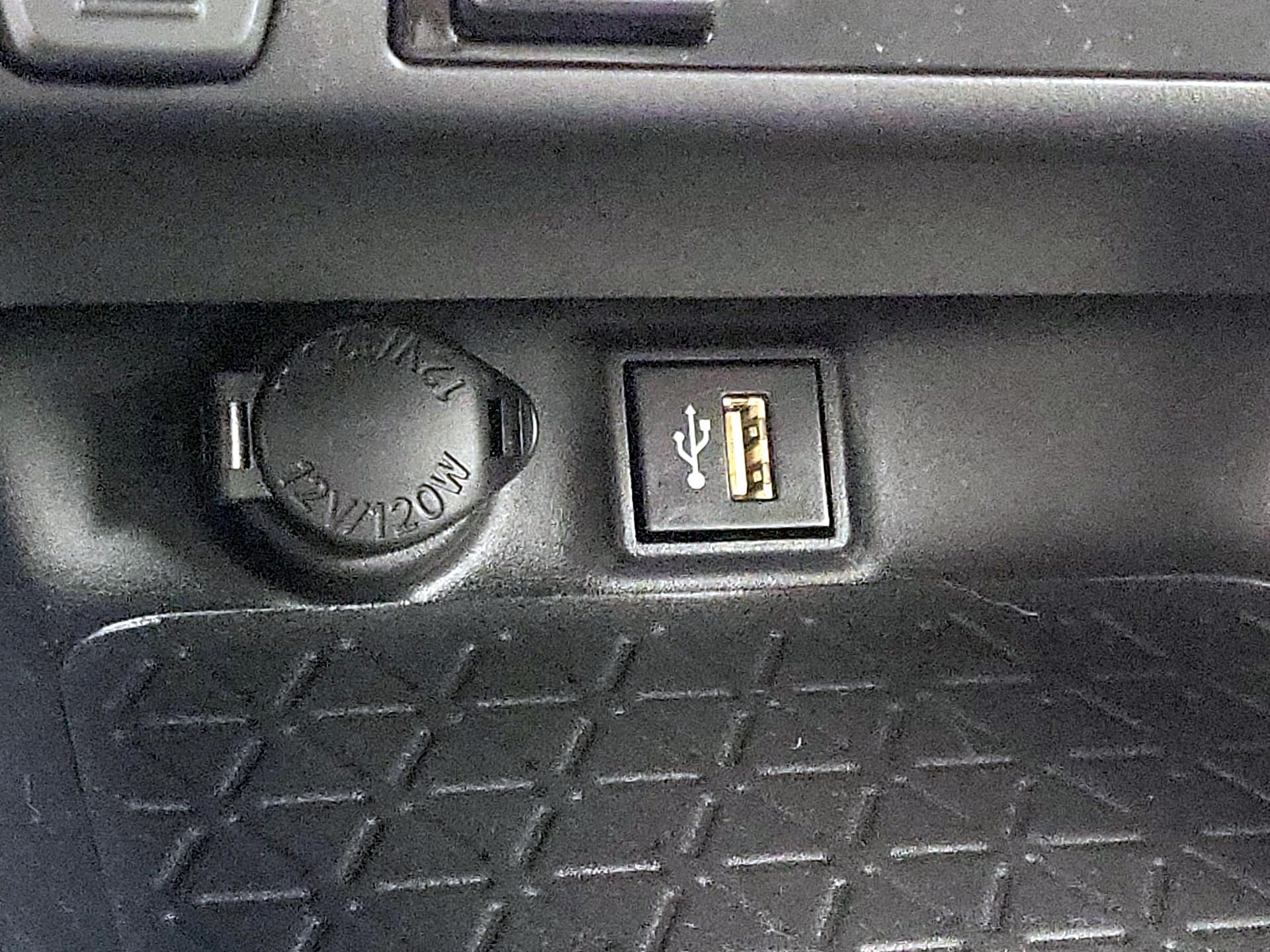 Thumbnail: 2024 Toyota RAV4 - 18