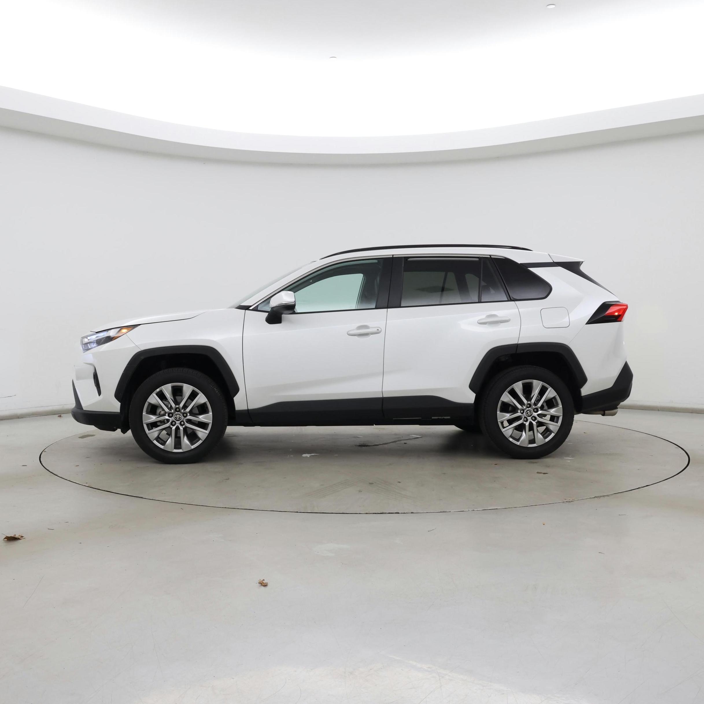 Thumbnail: 2024 Toyota RAV4 - 3