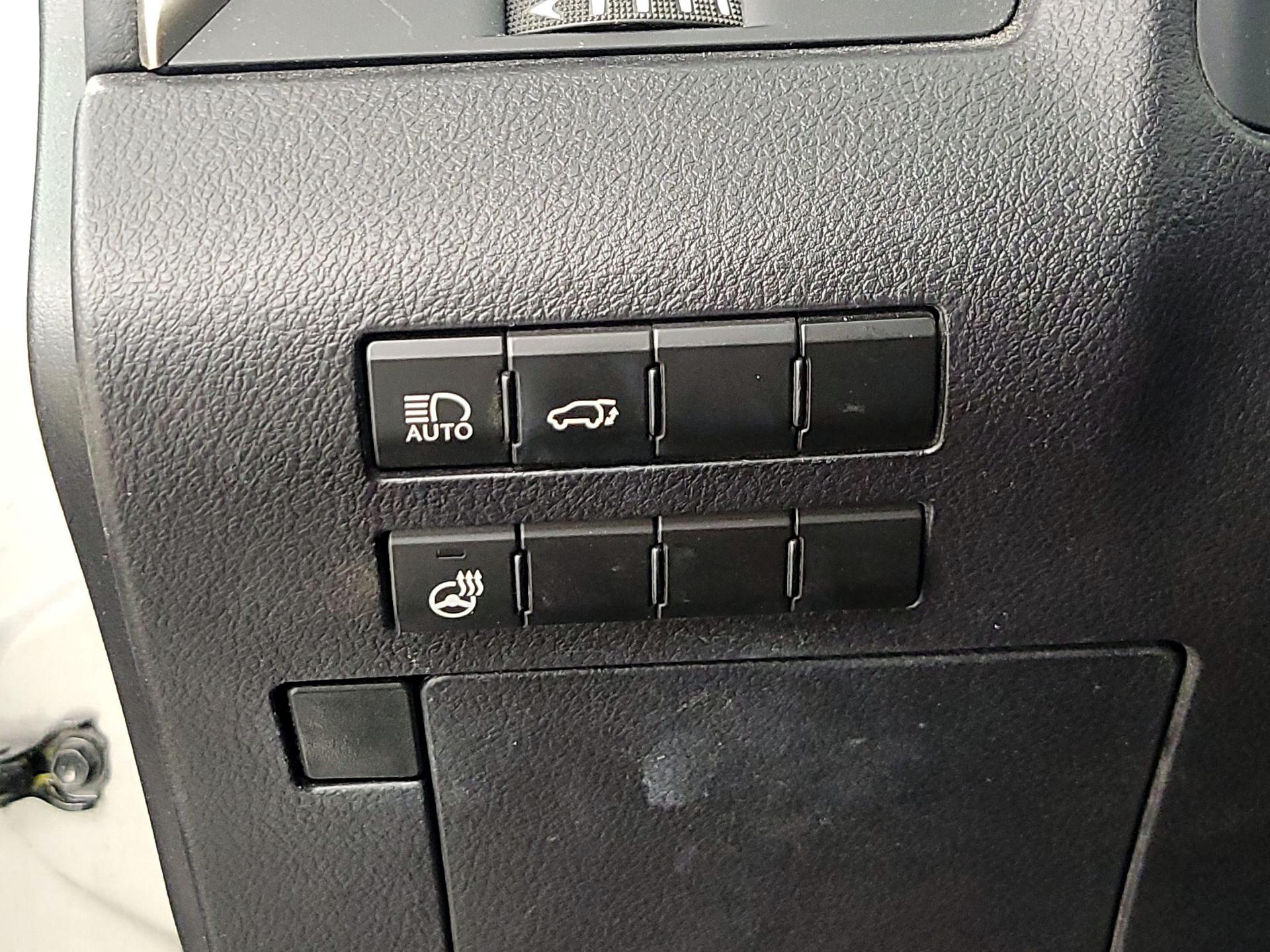 Thumbnail: 2022 Lexus RX - 13