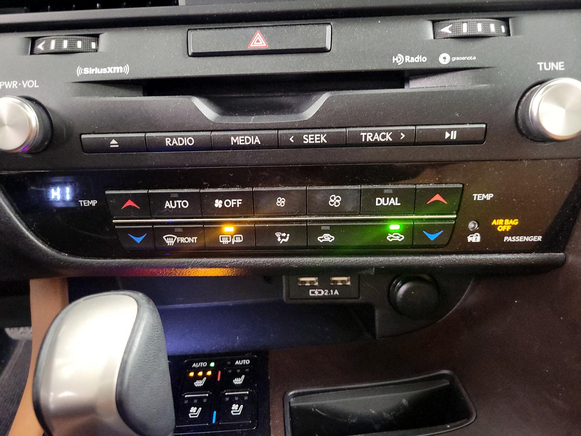 Thumbnail: 2022 Lexus RX - 16