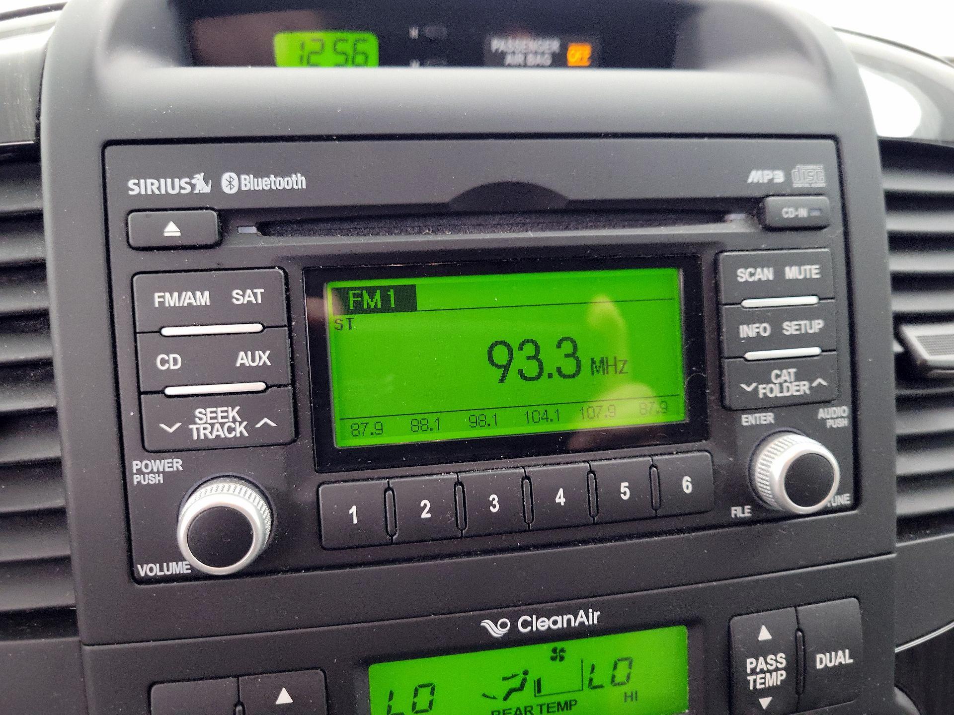 Thumbnail: 2014 Kia Sedona - 14