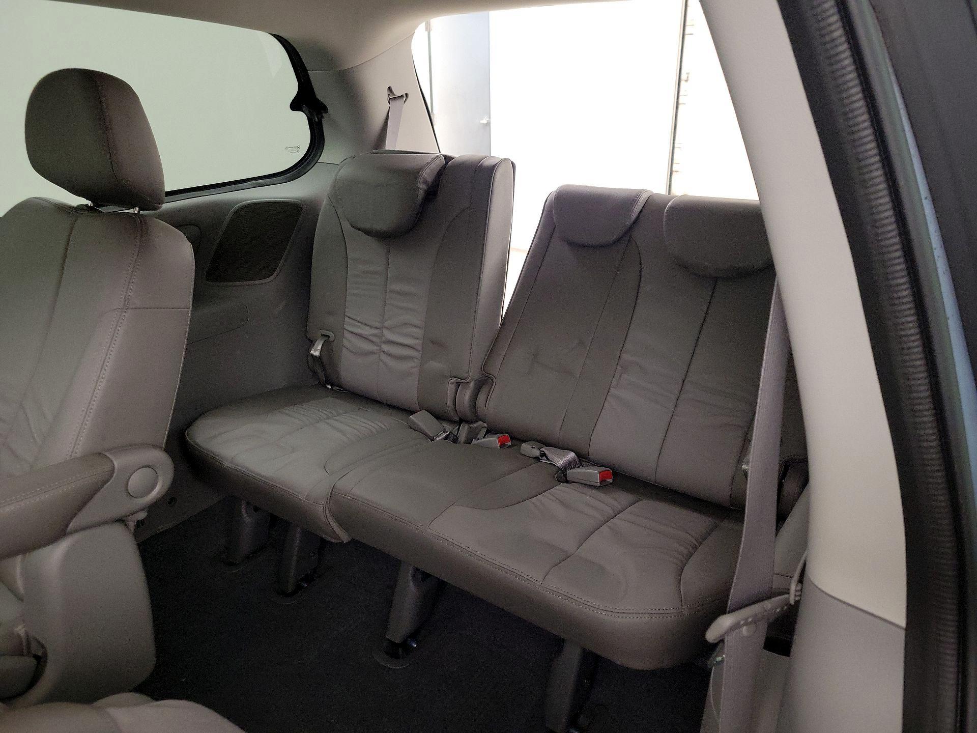 Thumbnail: 2014 Kia Sedona - 19