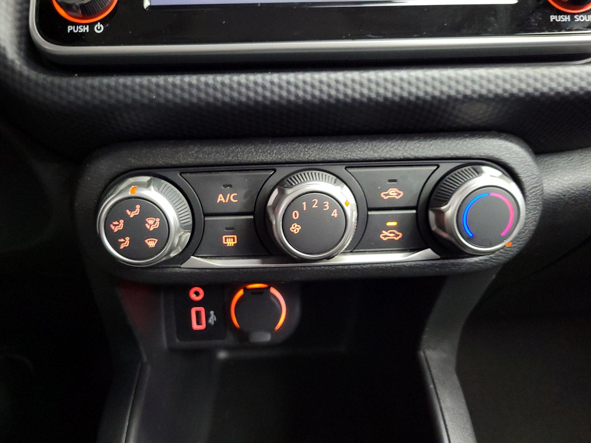 Thumbnail: 2023 Nissan Kicks - 16