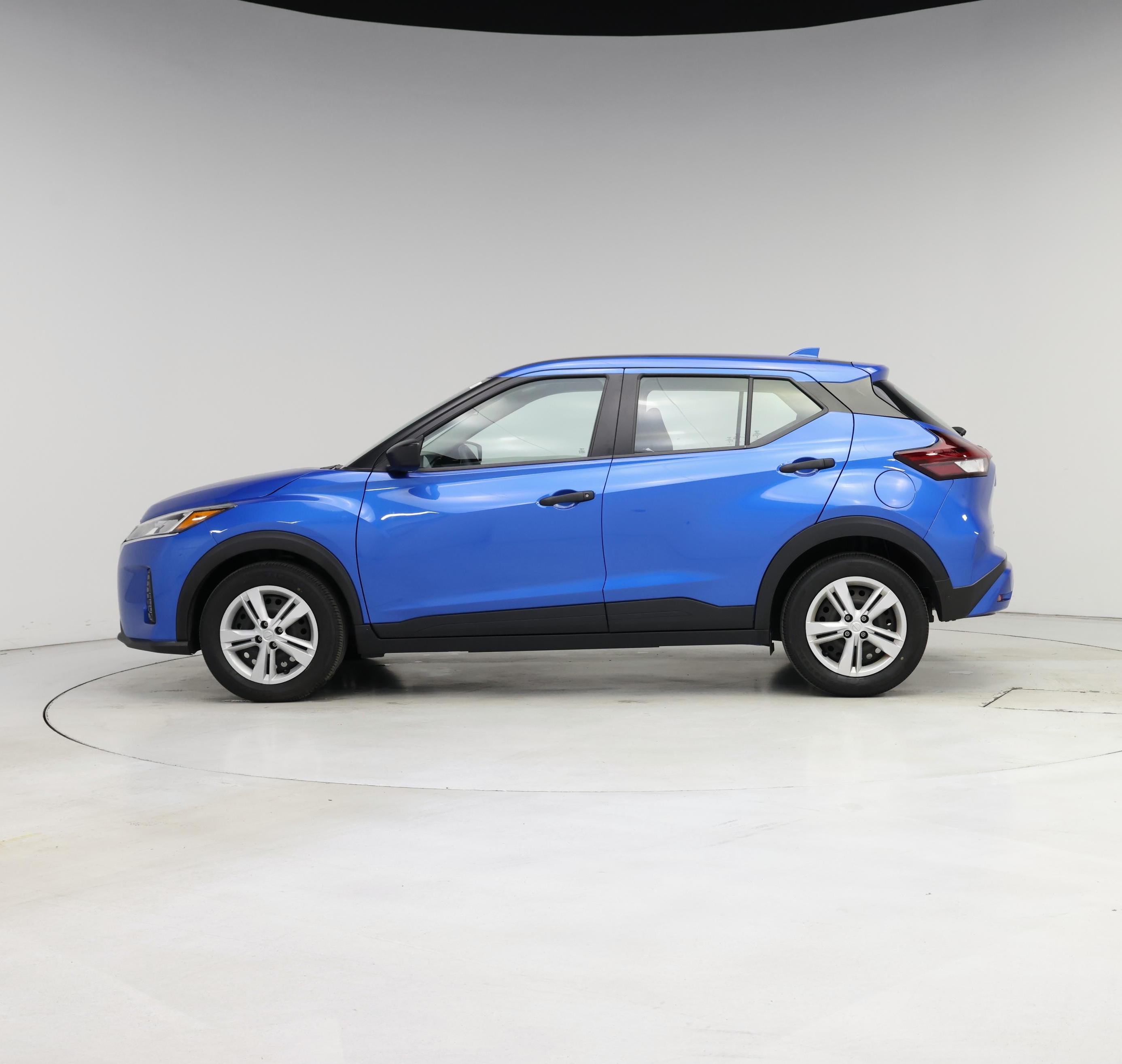 Thumbnail: 2023 Nissan Kicks - 3