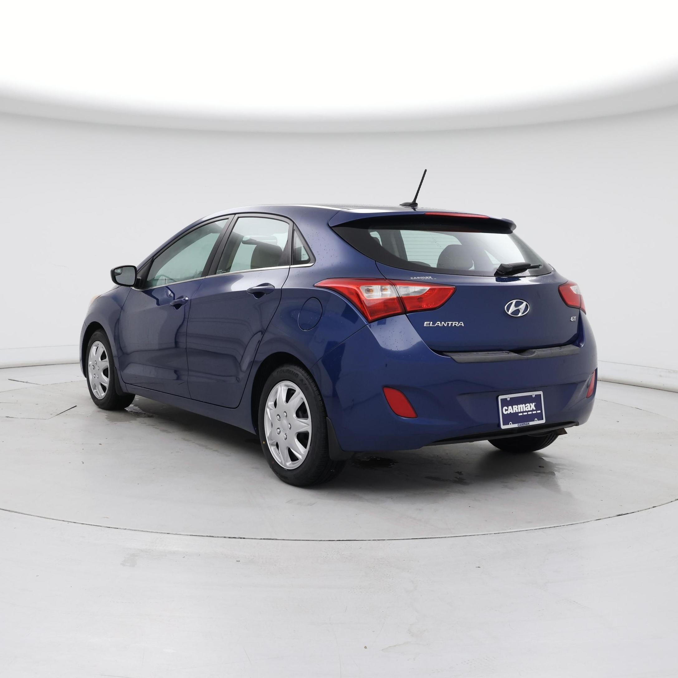 Thumbnail: 2016 Hyundai Elantra - 2
