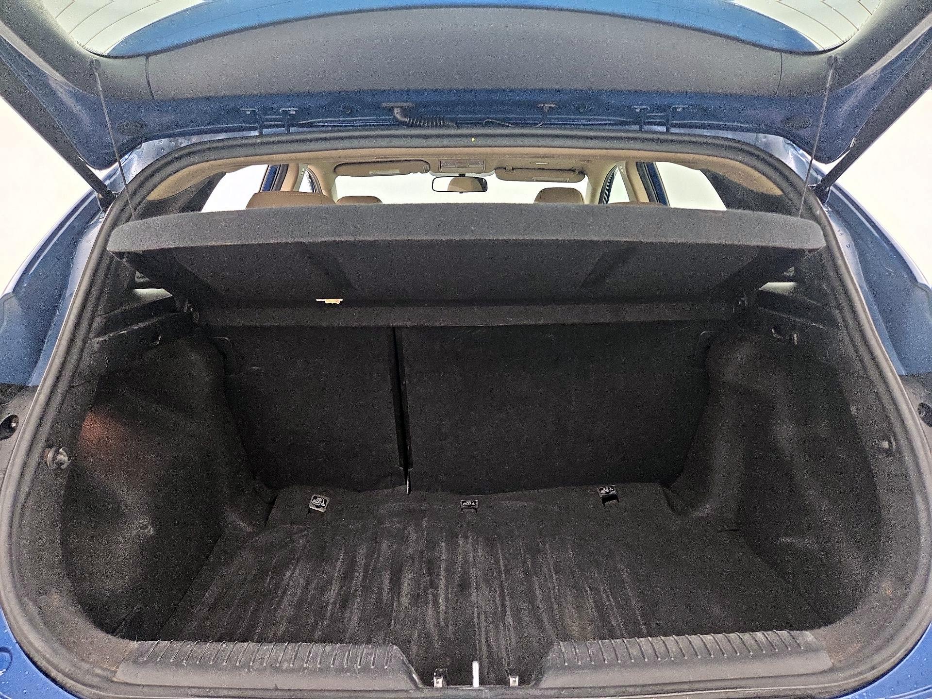 Thumbnail: 2016 Hyundai Elantra - 19