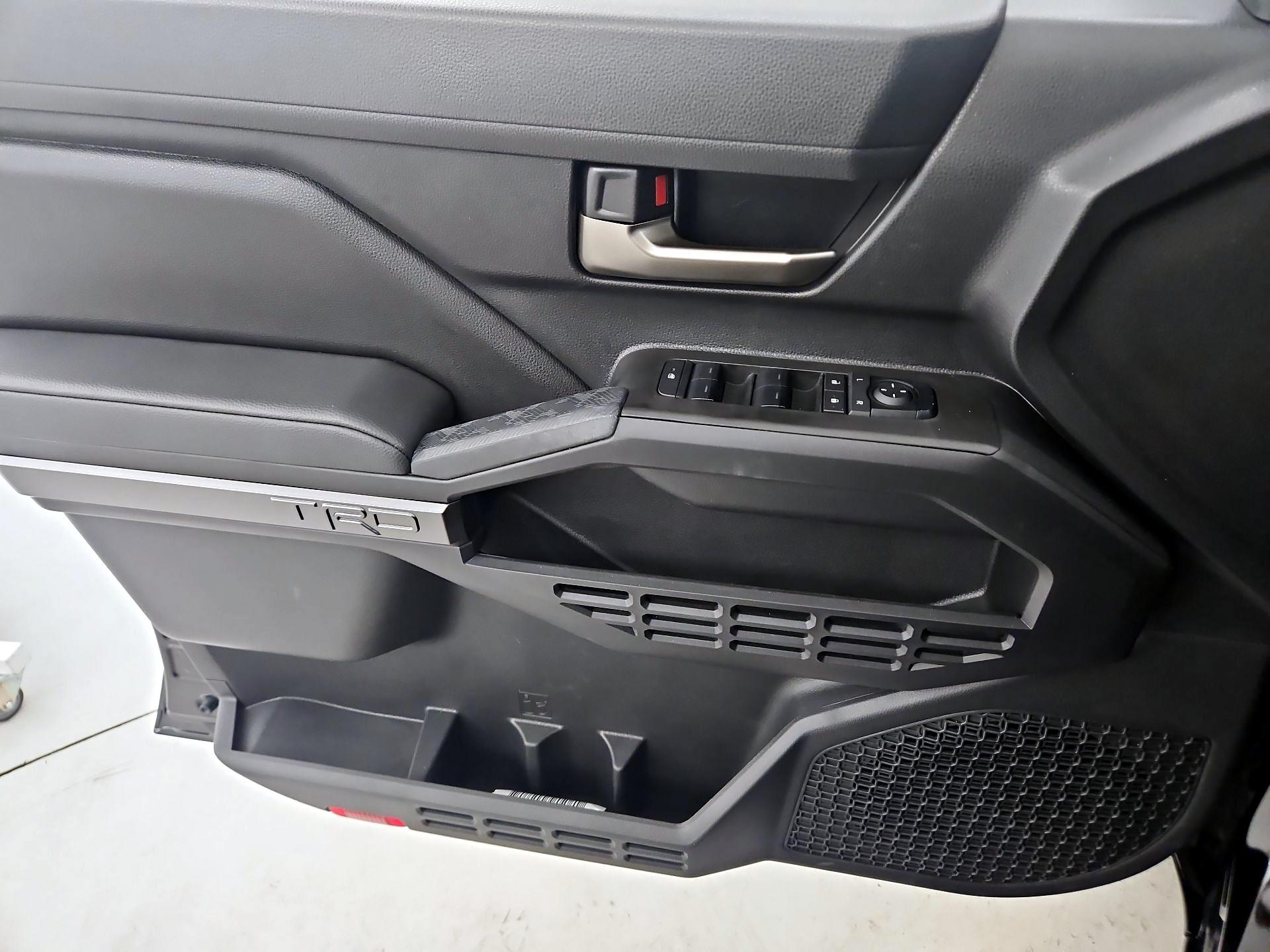 Thumbnail: 2025 Toyota Tacoma - 12