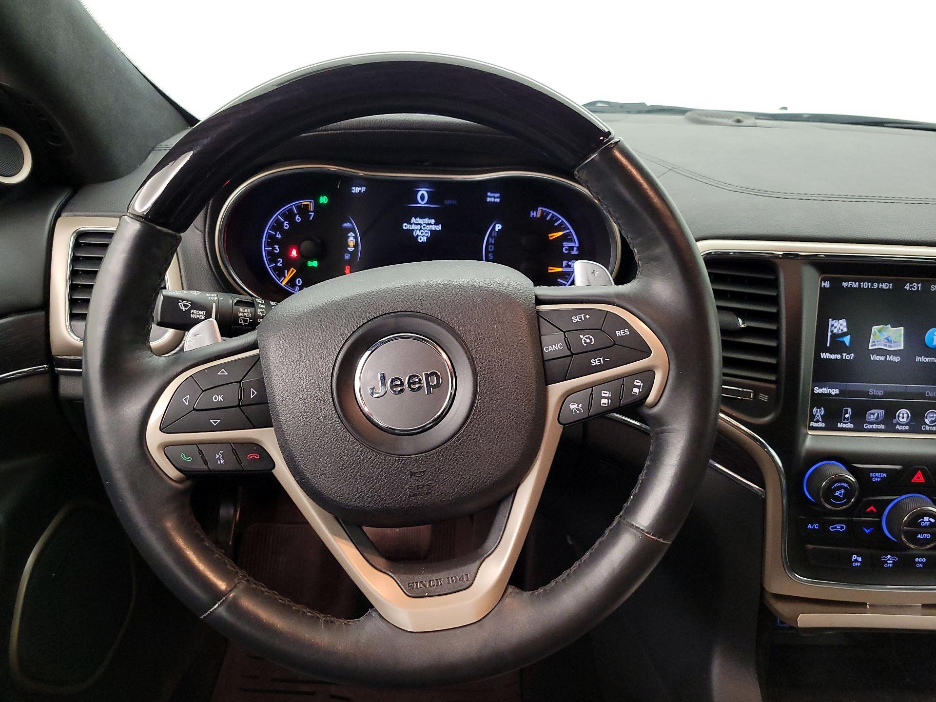 Thumbnail: 2015 Jeep Grand Cherokee - 10