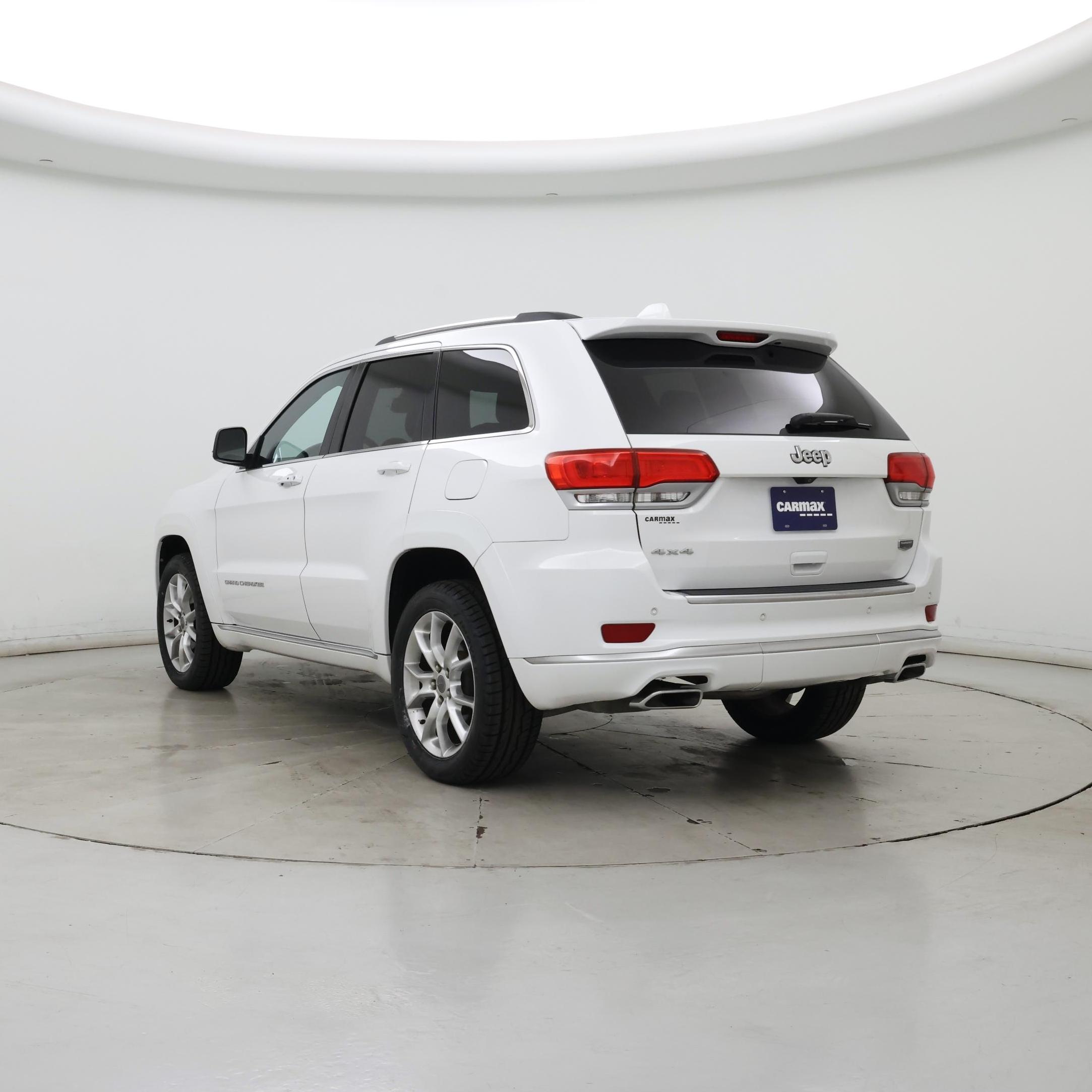 Thumbnail: 2015 Jeep Grand Cherokee - 2