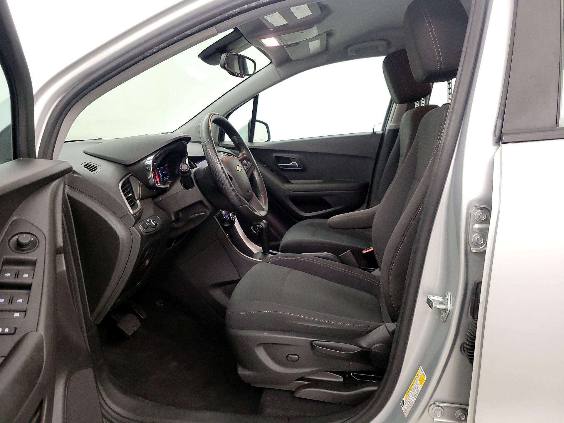 Thumbnail: 2020 Chevrolet Trax - 11