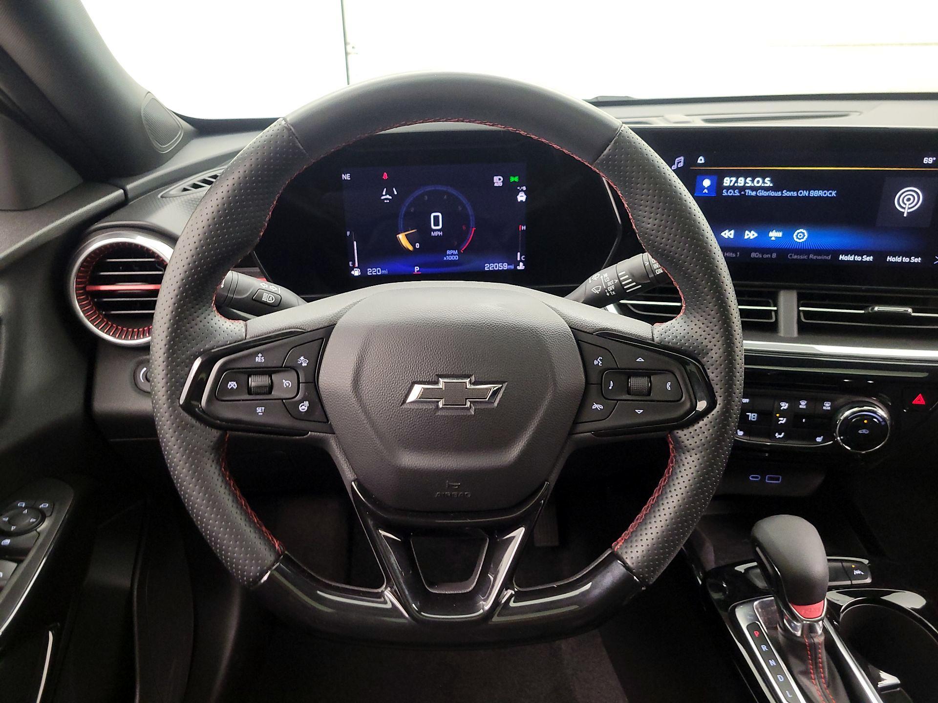 Thumbnail: 2024 Chevrolet Trax - 10