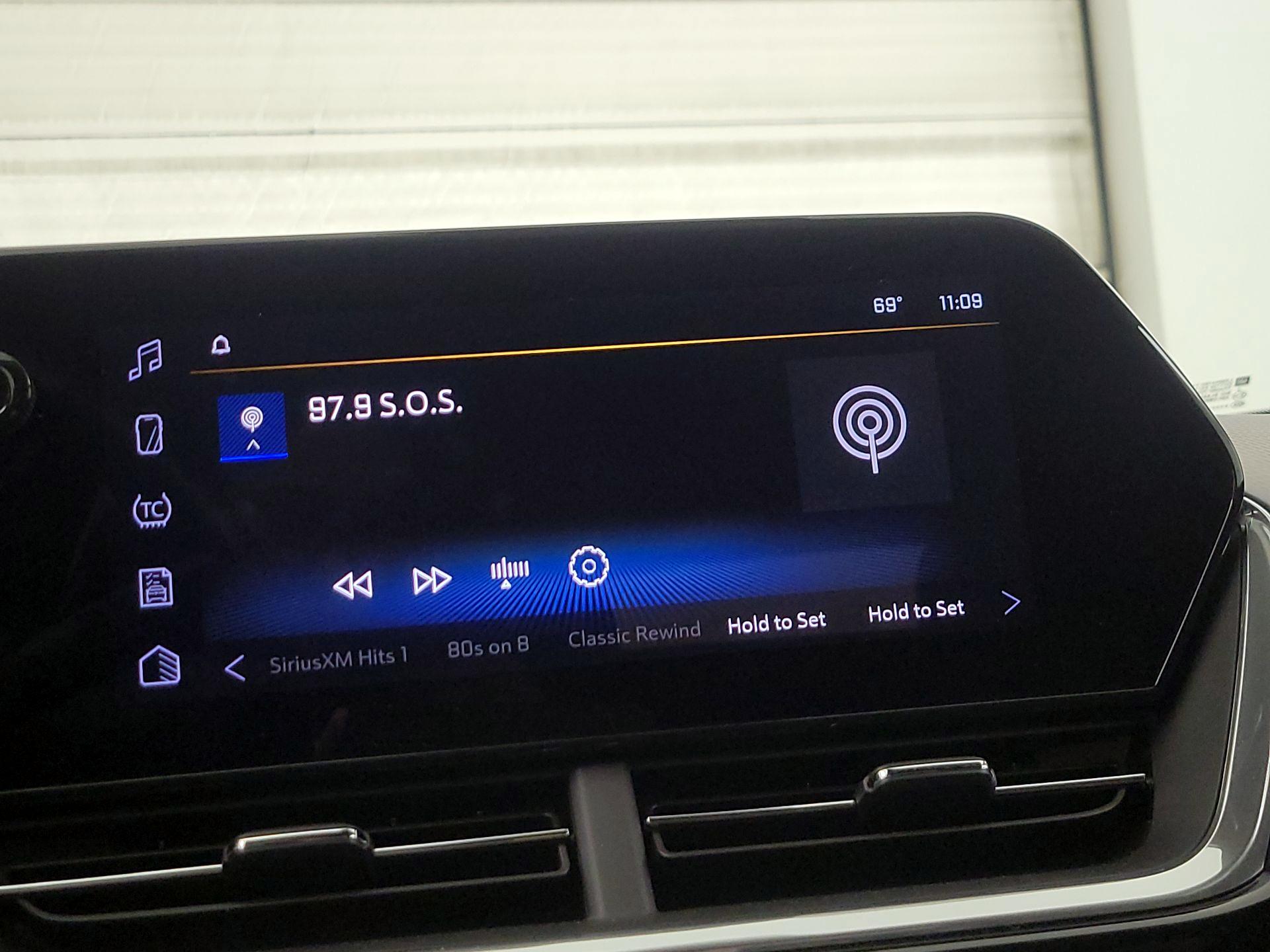 Thumbnail: 2024 Chevrolet Trax - 15