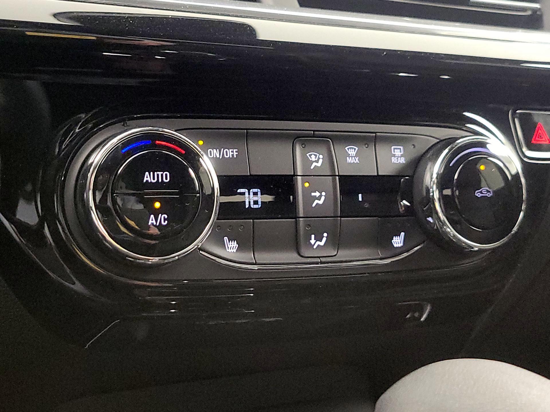 Thumbnail: 2024 Chevrolet Trax - 16