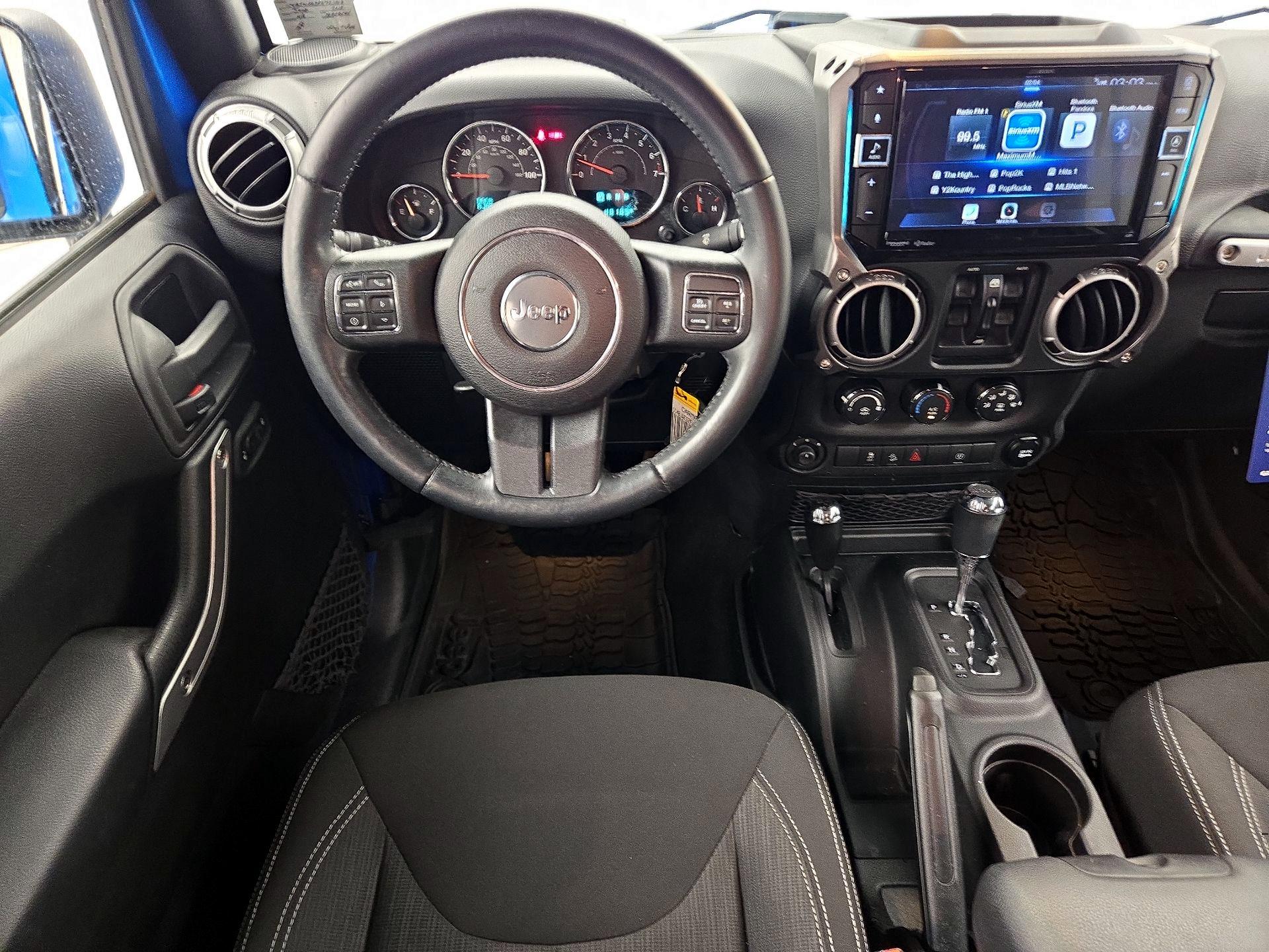 Thumbnail: 2015 Jeep Wrangler - 10