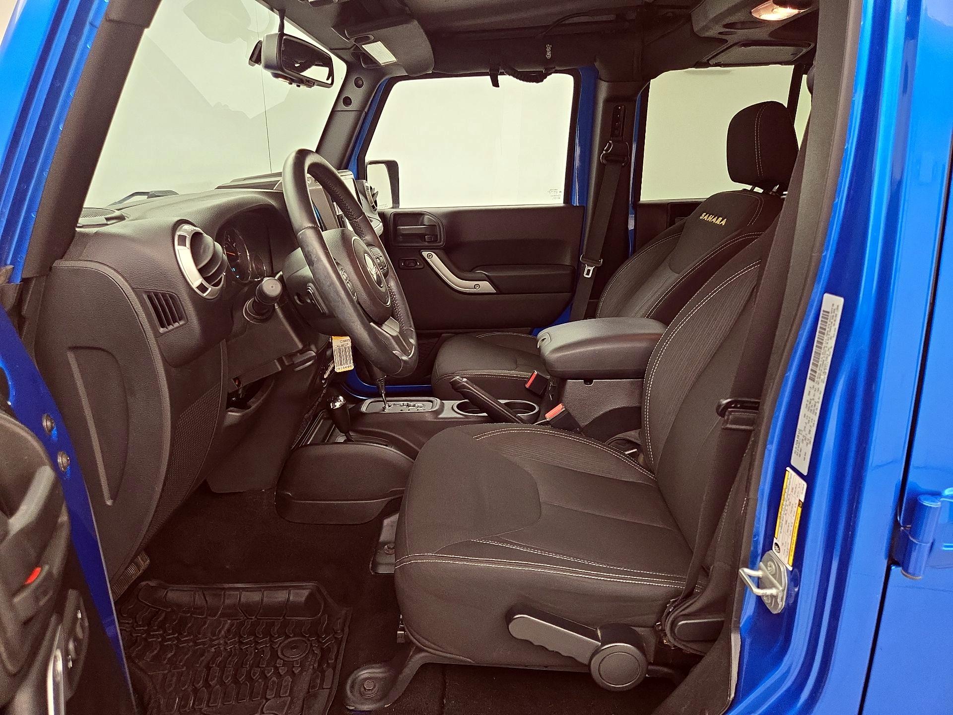 Thumbnail: 2015 Jeep Wrangler - 11