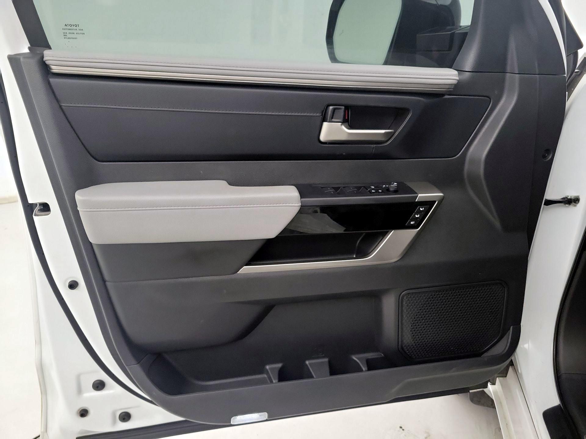 Thumbnail: 2024 Toyota Tundra - 12