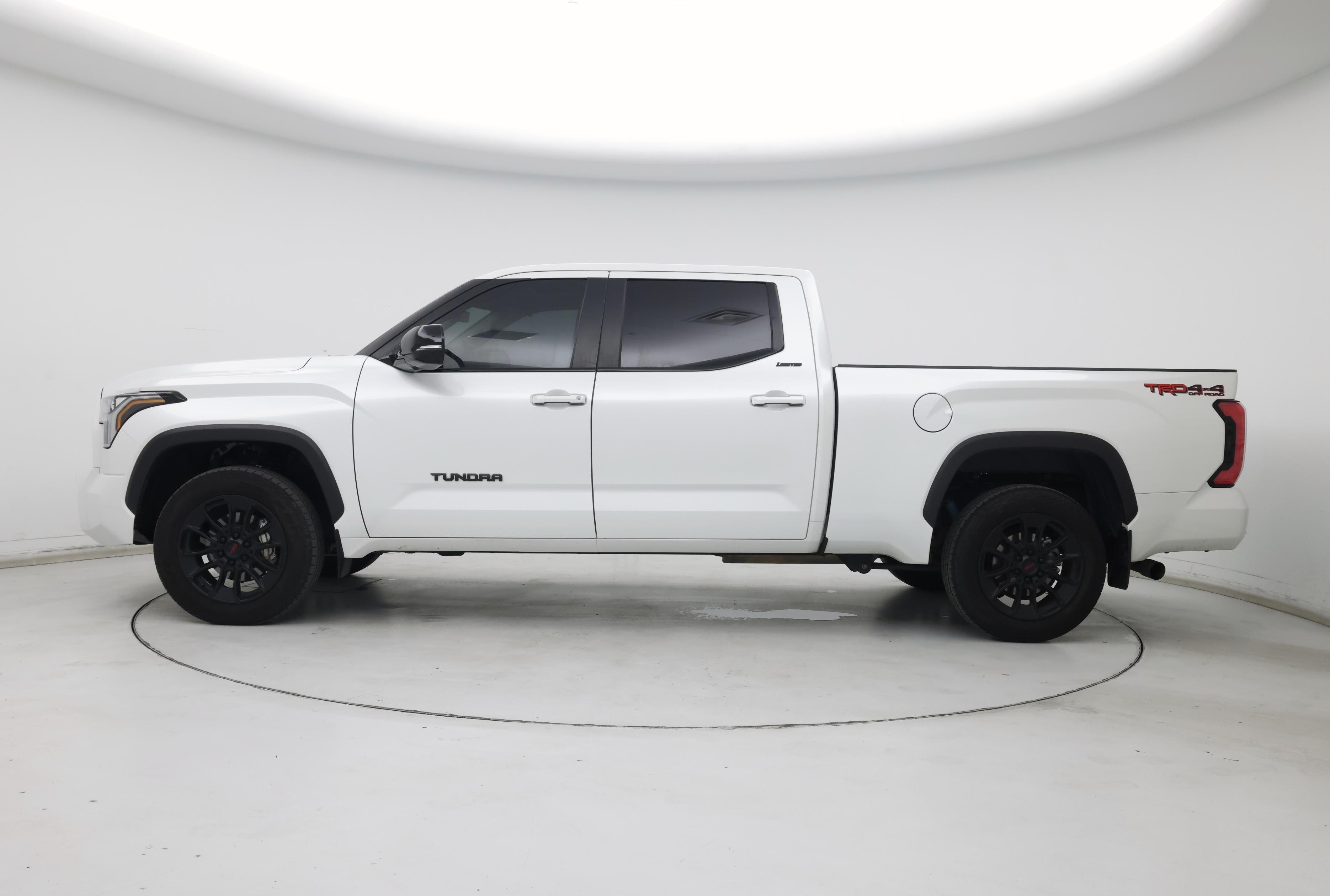 Thumbnail: 2024 Toyota Tundra - 3