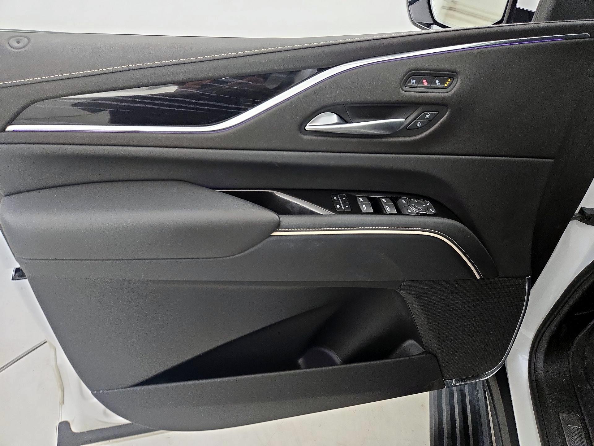 Thumbnail: 2023 Cadillac Escalade - 12