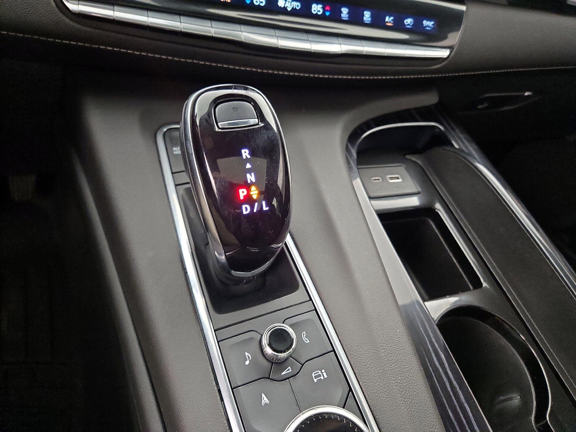 Thumbnail: 2023 Cadillac Escalade - 18