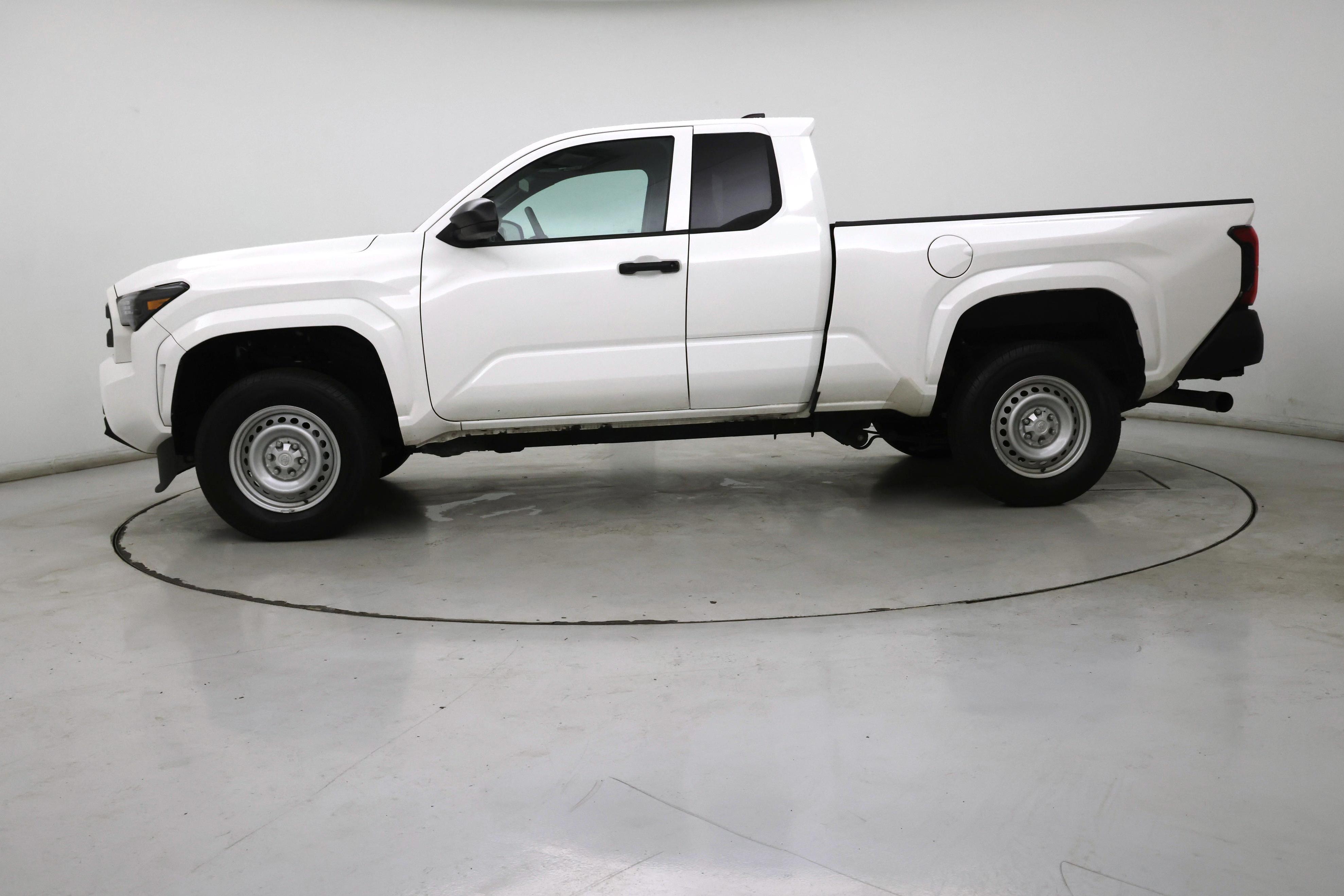 Thumbnail: 2024 Toyota Tacoma - 3