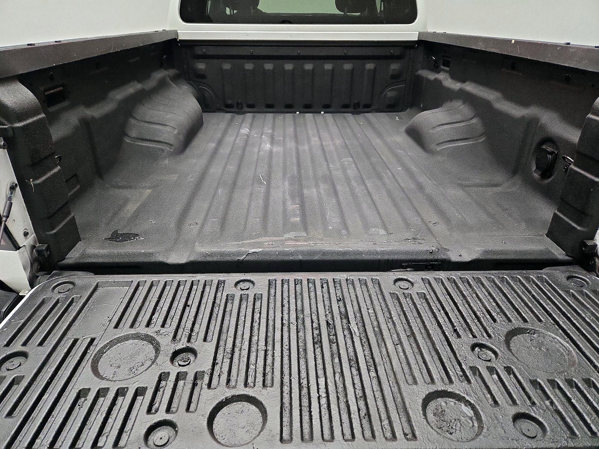 Thumbnail: 2024 Nissan Frontier - 20