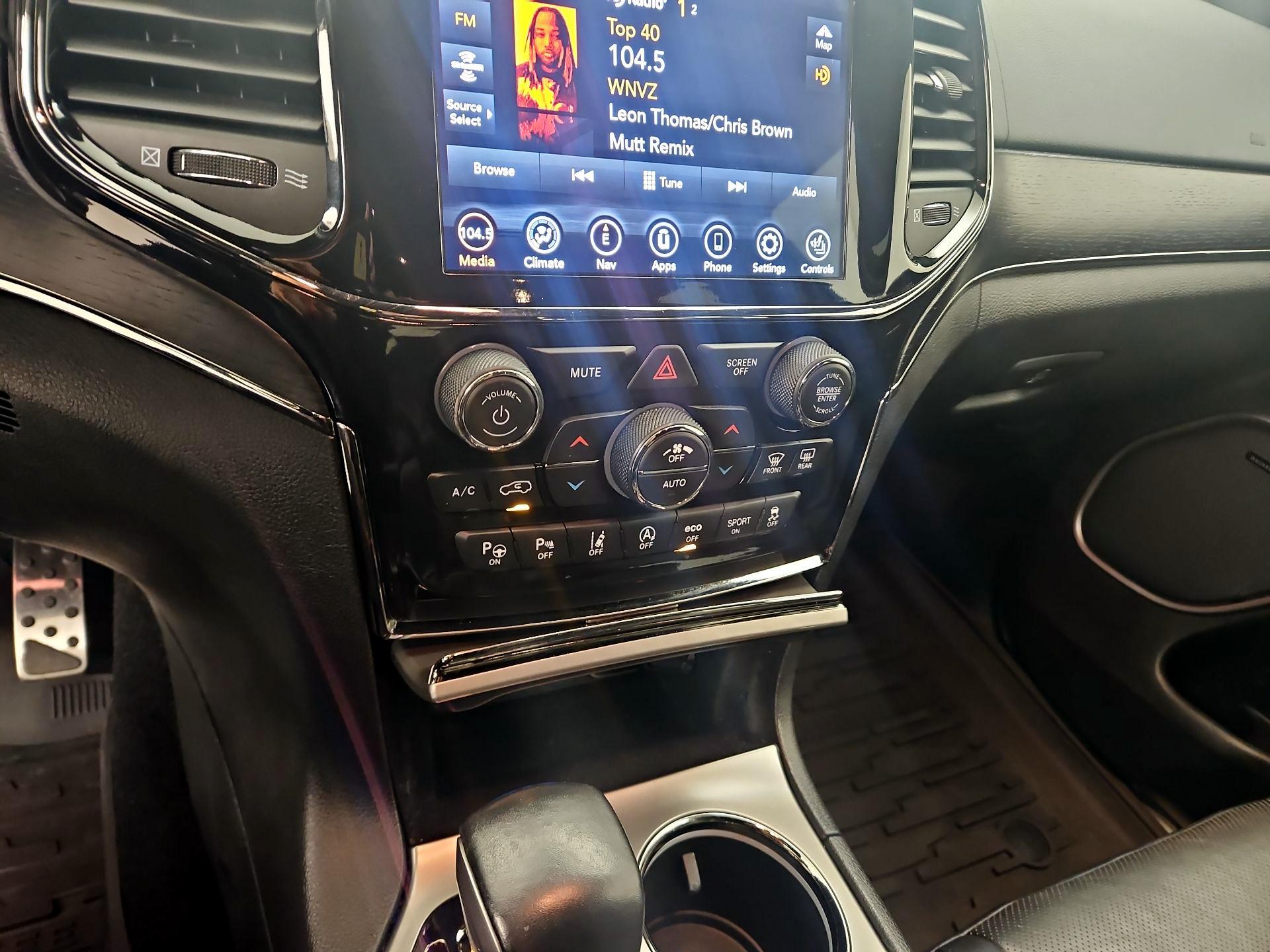 Thumbnail: 2021 Jeep Grand Cherokee - 17