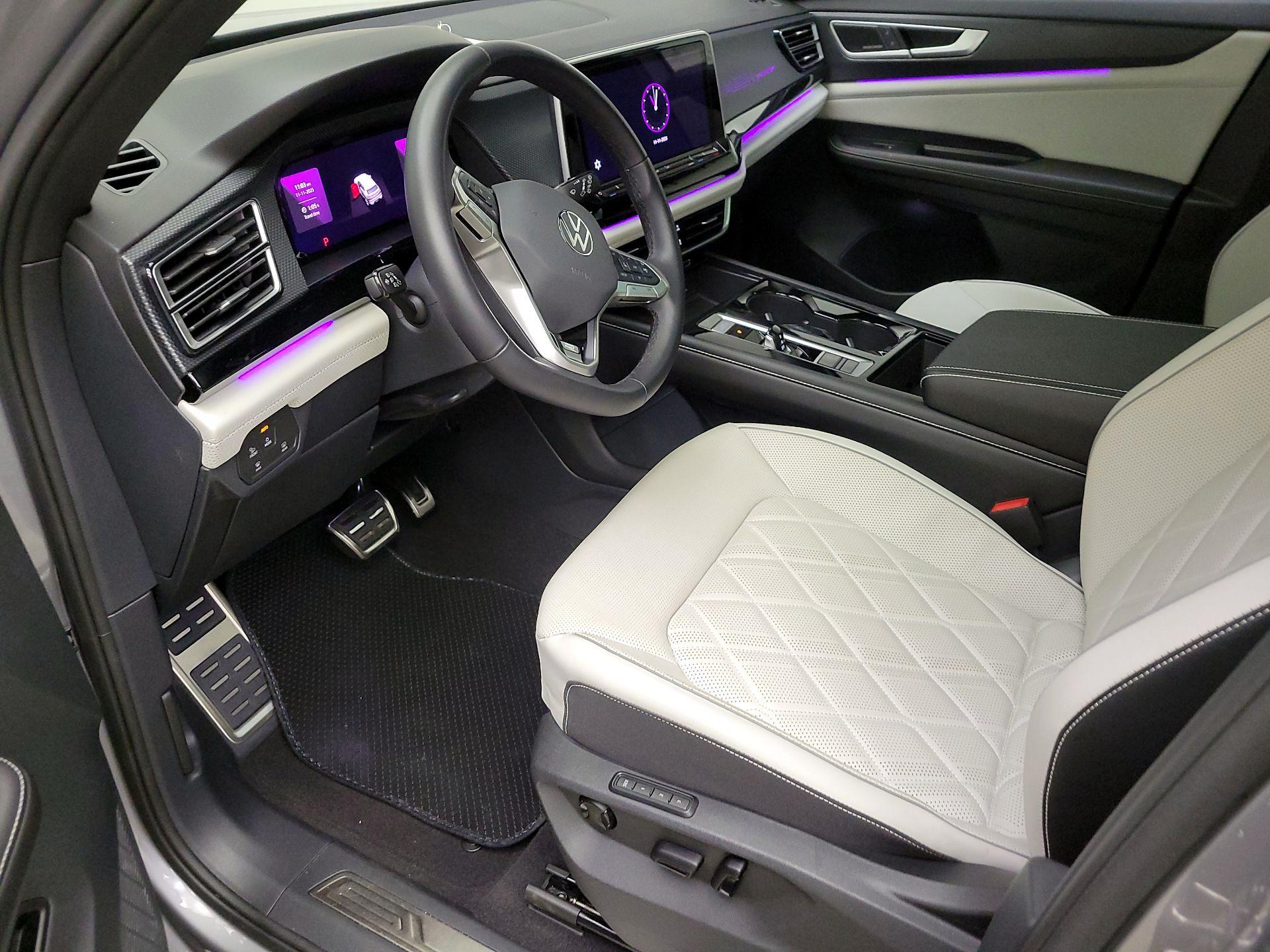 Thumbnail: 2024 Volkswagen Atlas - 11