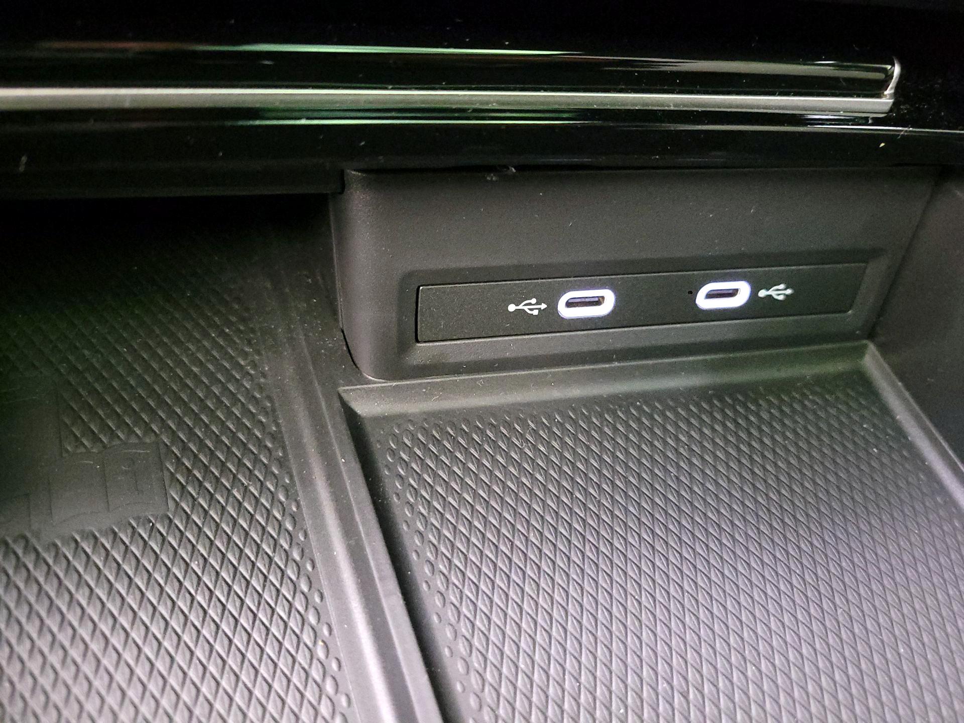 Thumbnail: 2024 Volkswagen Atlas - 18