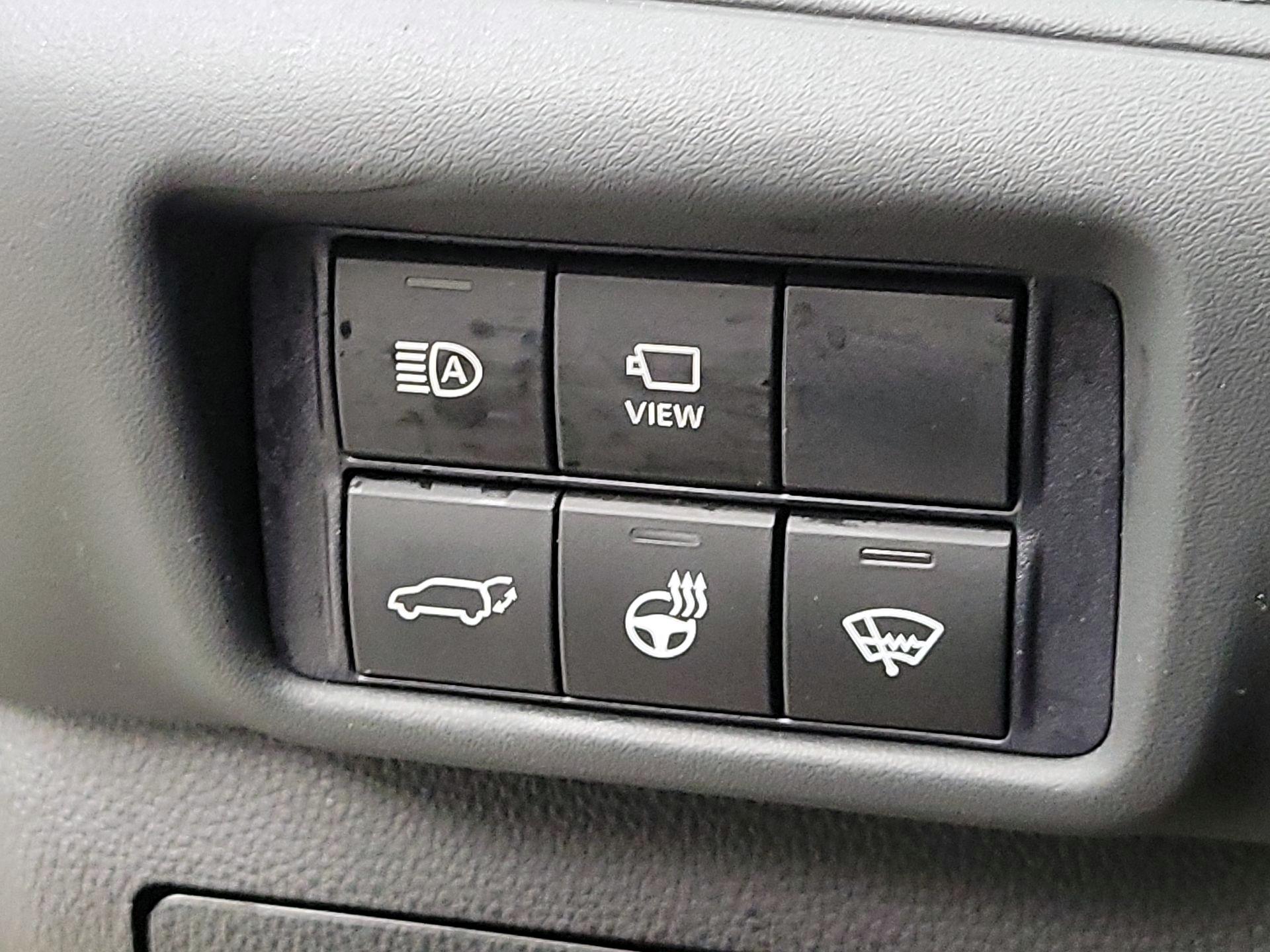 Thumbnail: 2021 Toyota Highlander - 13