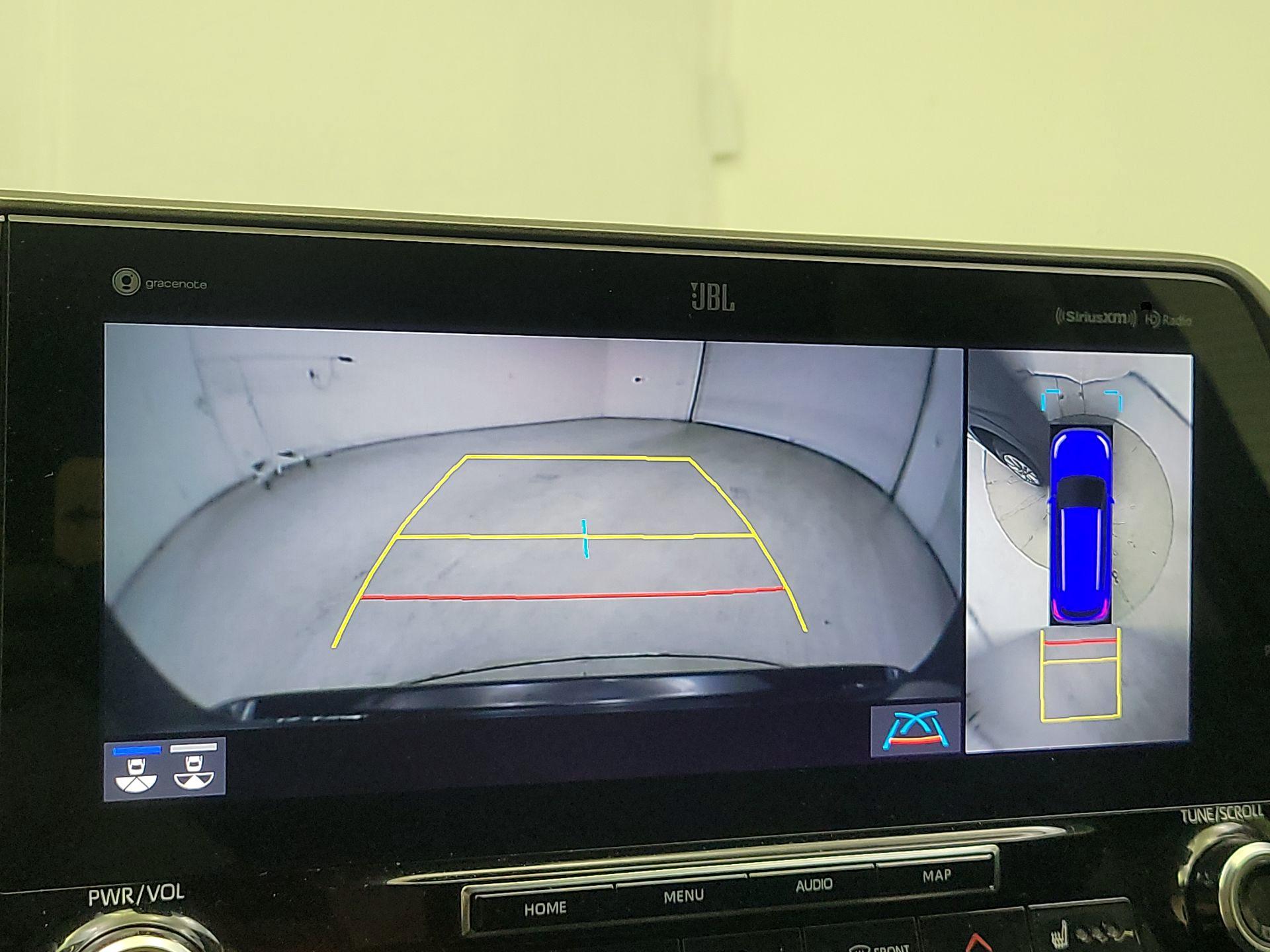 Thumbnail: 2021 Toyota Highlander - 15