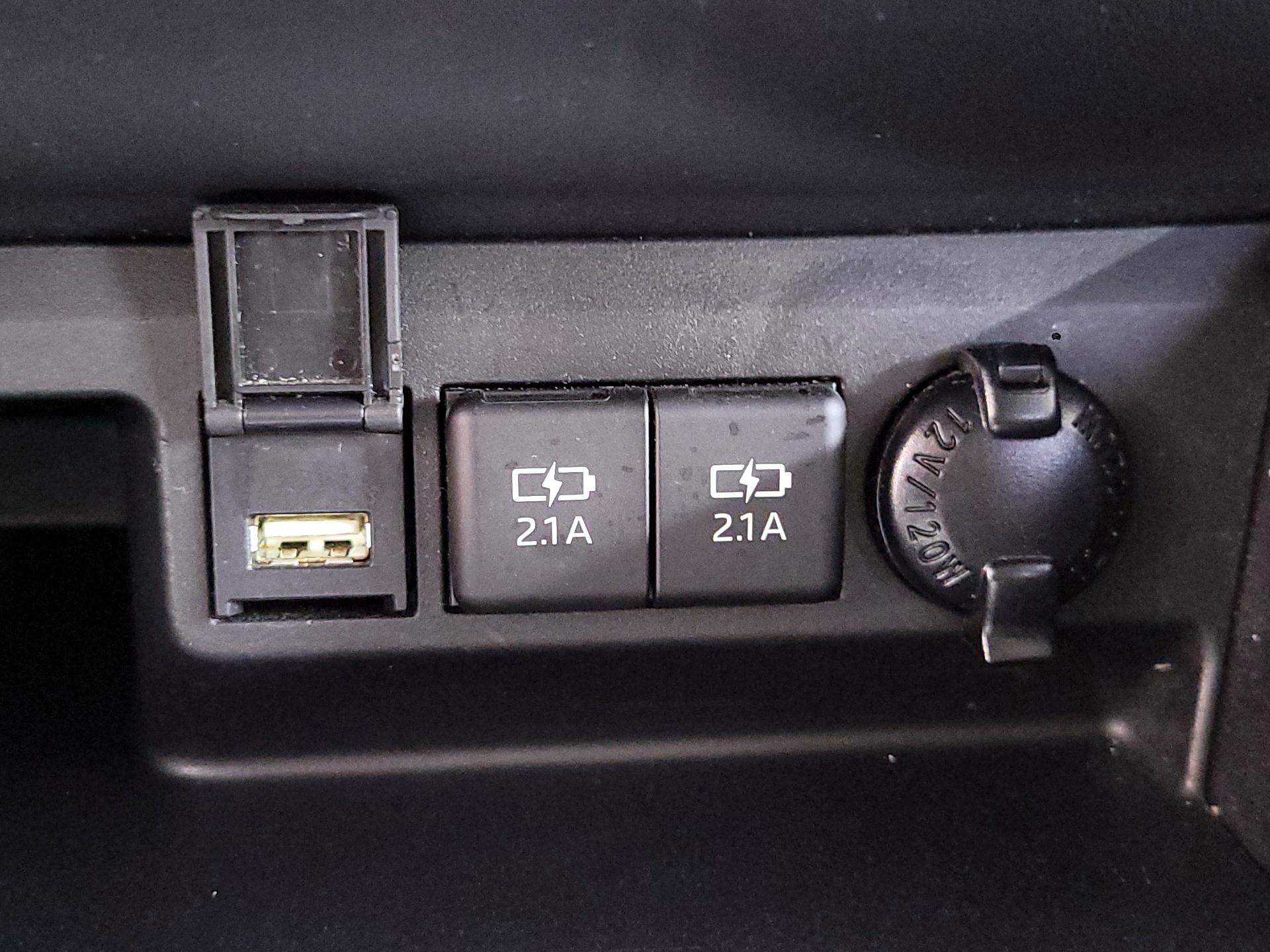 Thumbnail: 2021 Toyota Highlander - 19