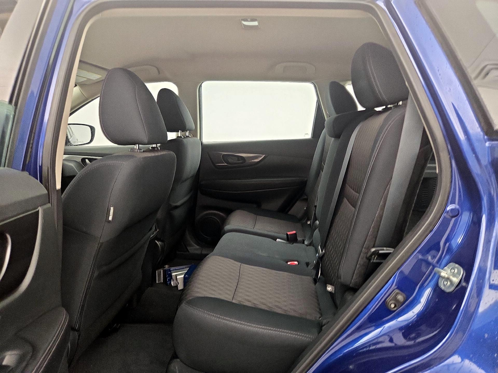 Thumbnail: 2019 Nissan Rogue - 19