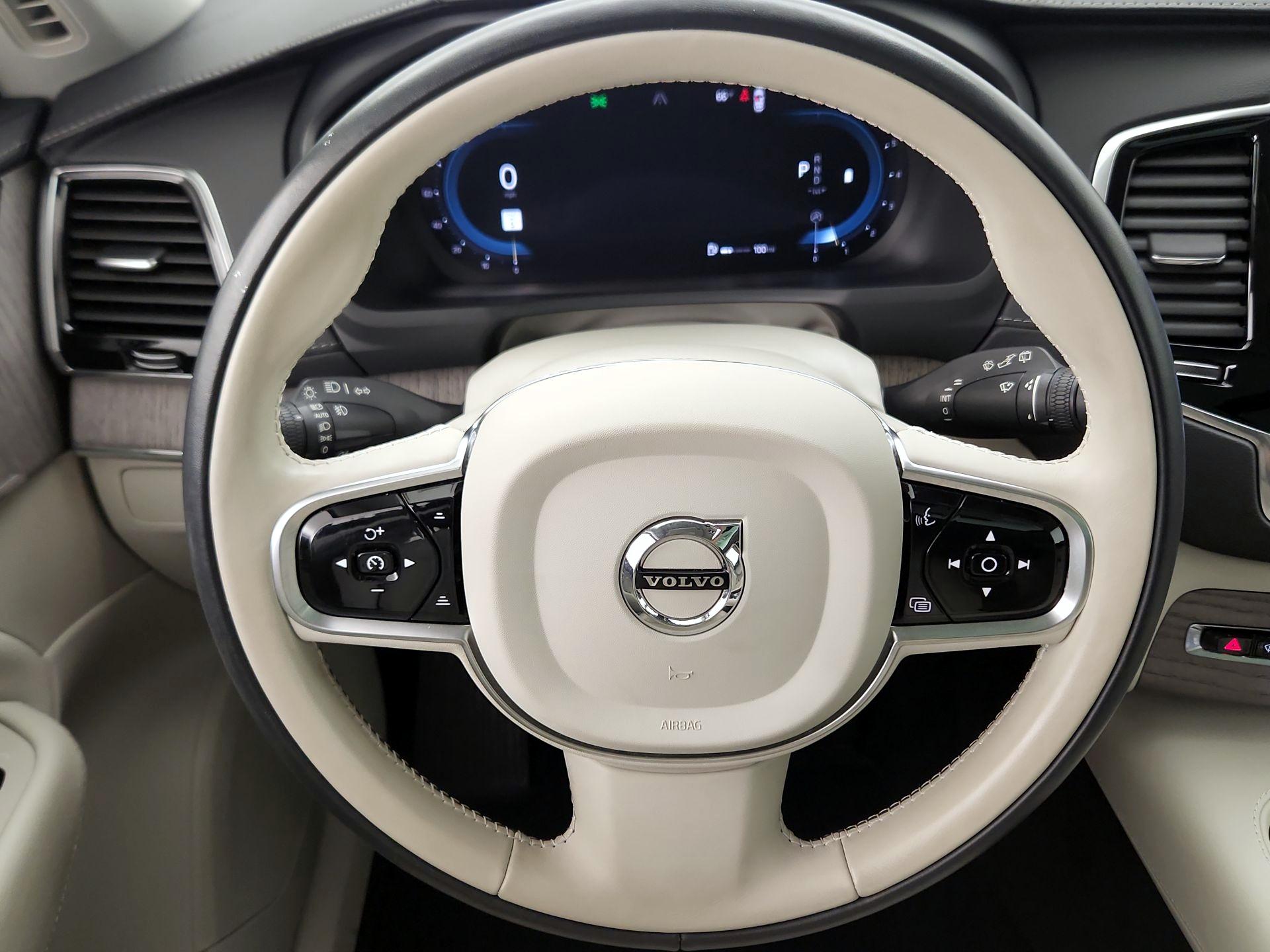 Thumbnail: 2023 Volvo XC90 - 10