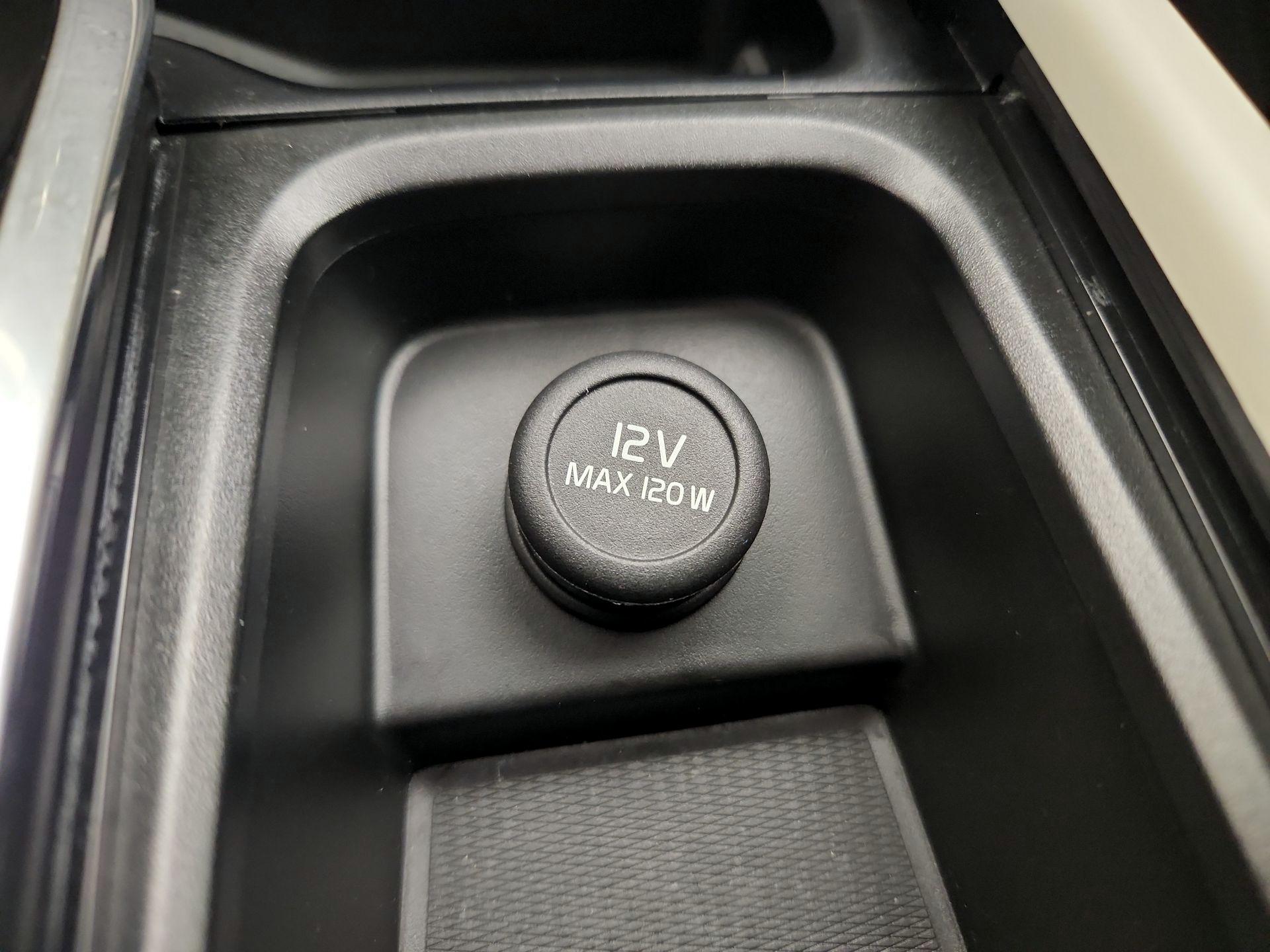 Thumbnail: 2023 Volvo XC90 - 18