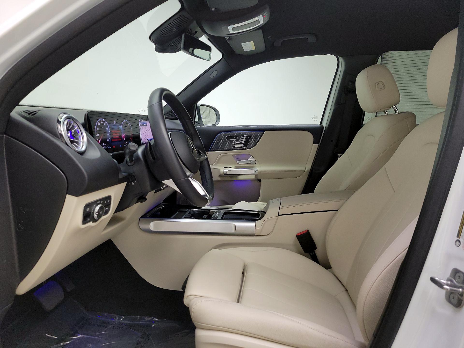 Thumbnail: 2025 Mercedes-Benz GLB - 11