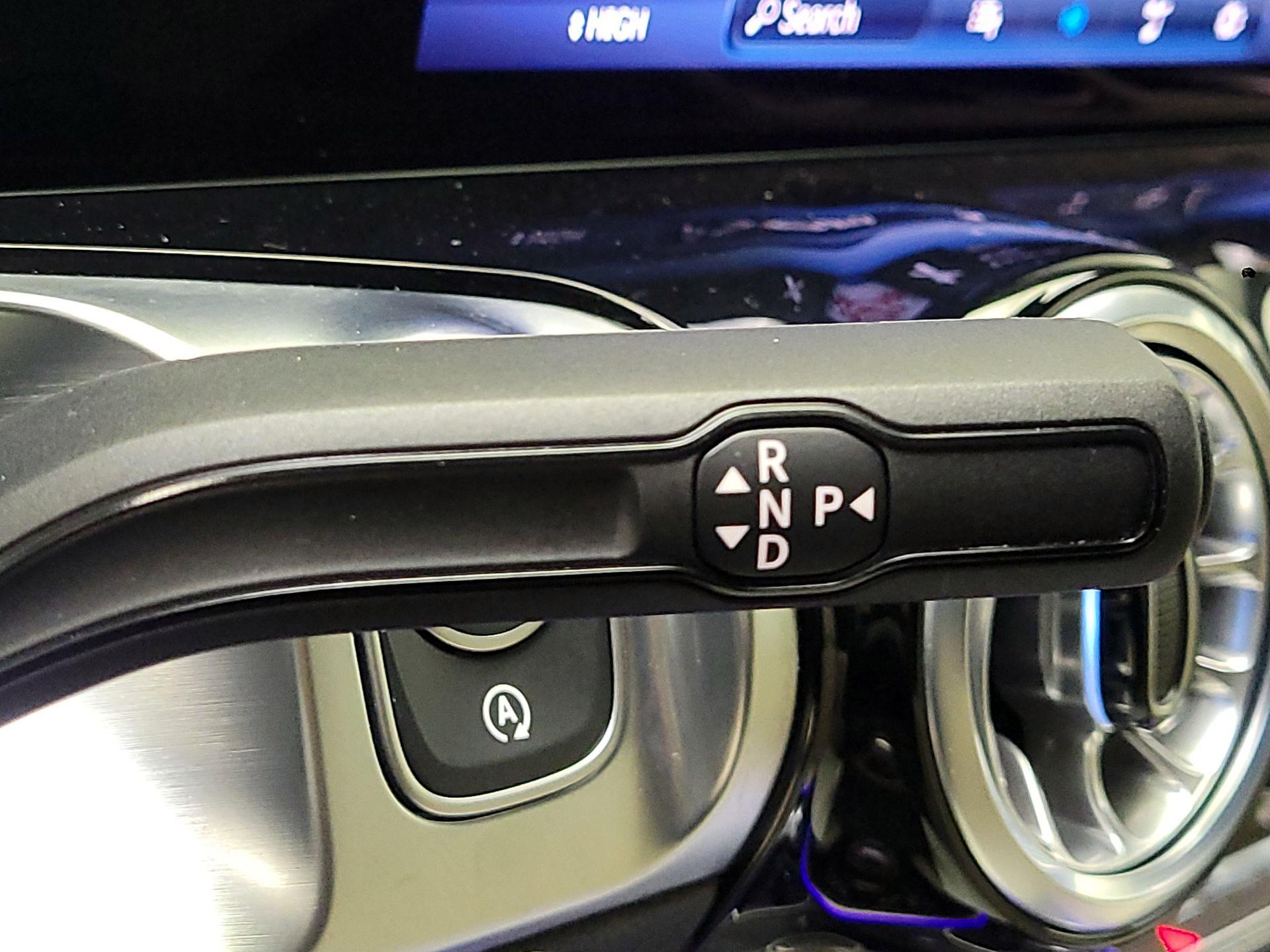 Thumbnail: 2025 Mercedes-Benz GLB - 18