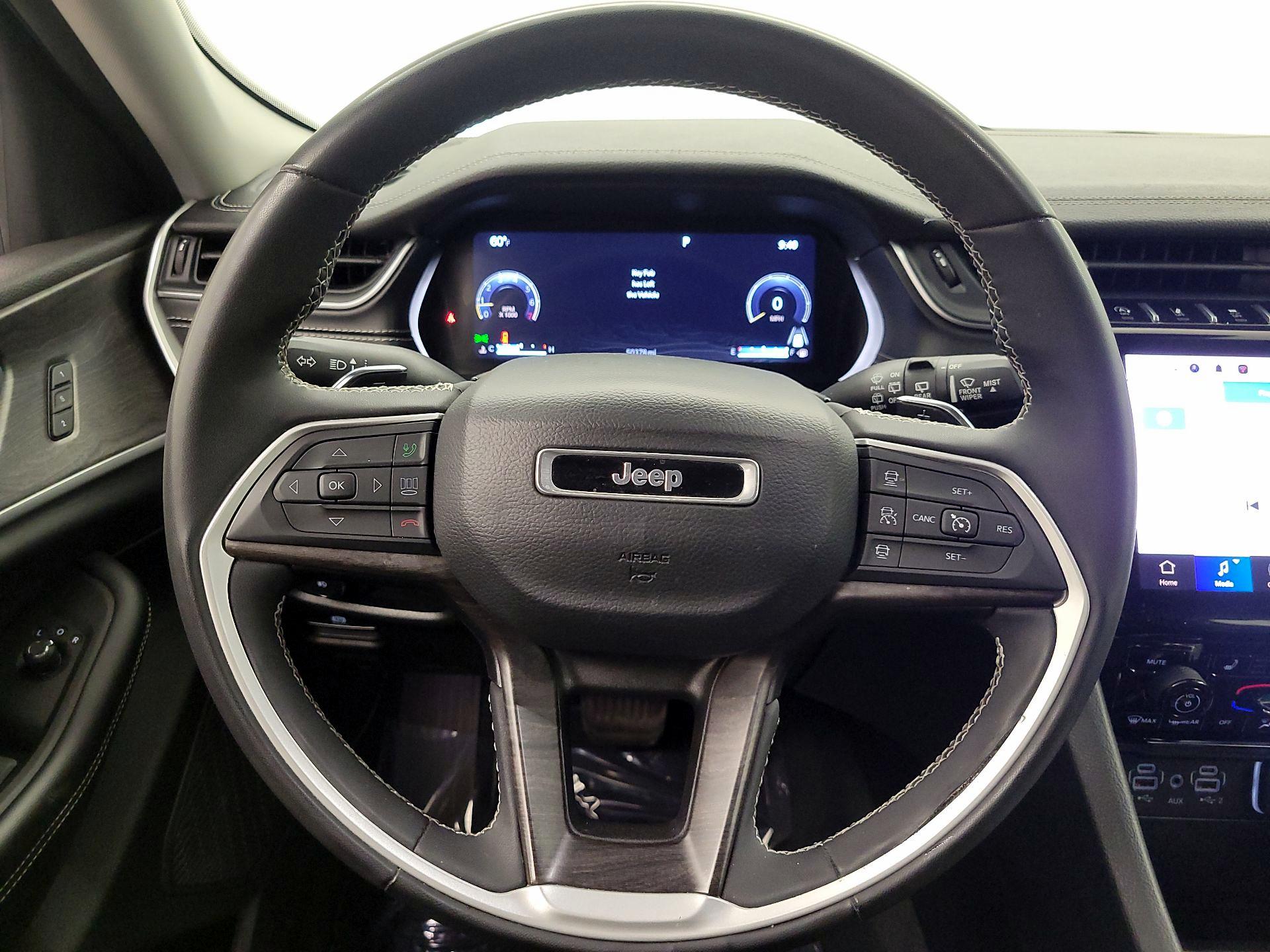 Thumbnail: 2023 Jeep Grand Cherokee - 10