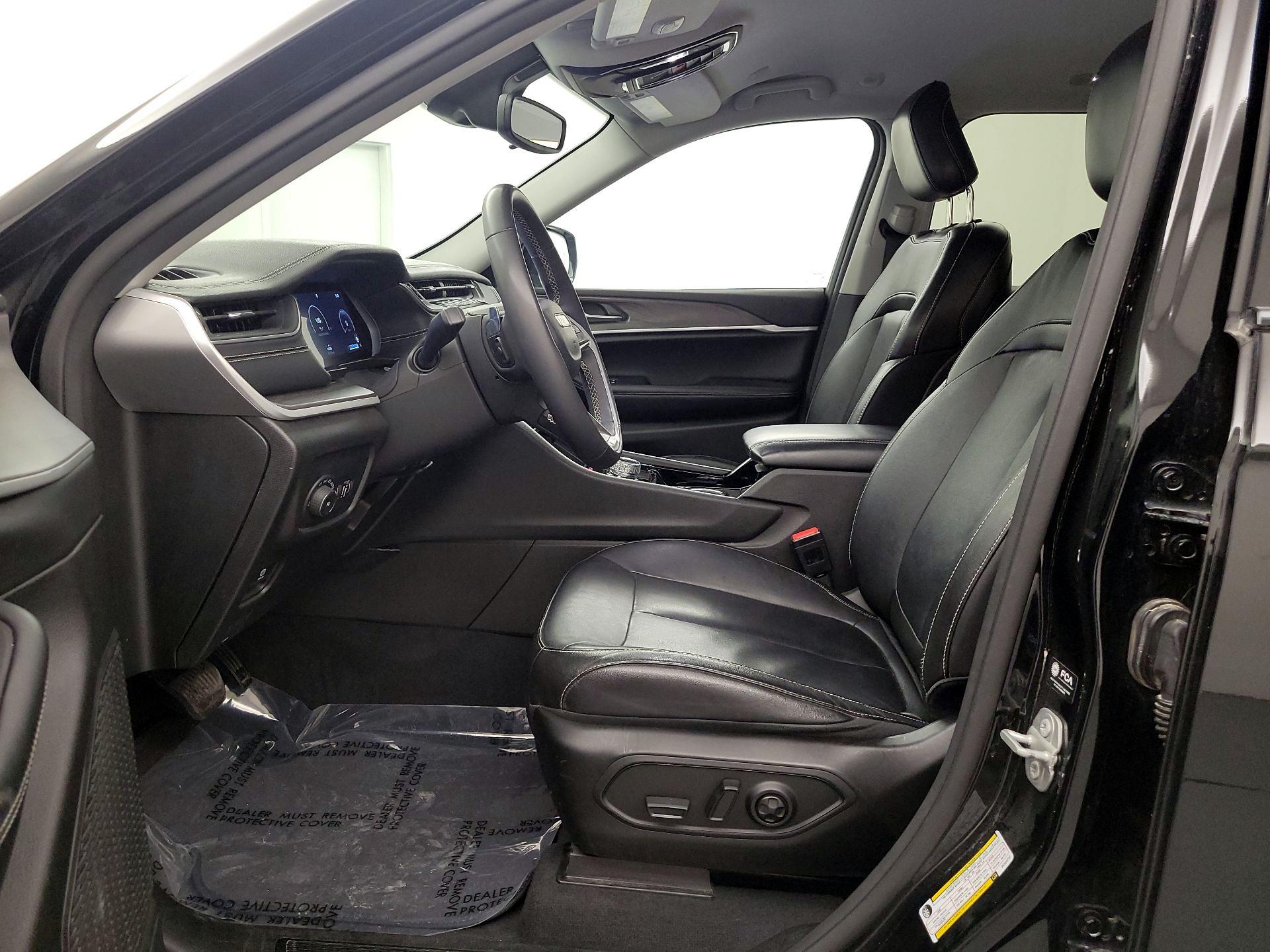 Thumbnail: 2023 Jeep Grand Cherokee - 11