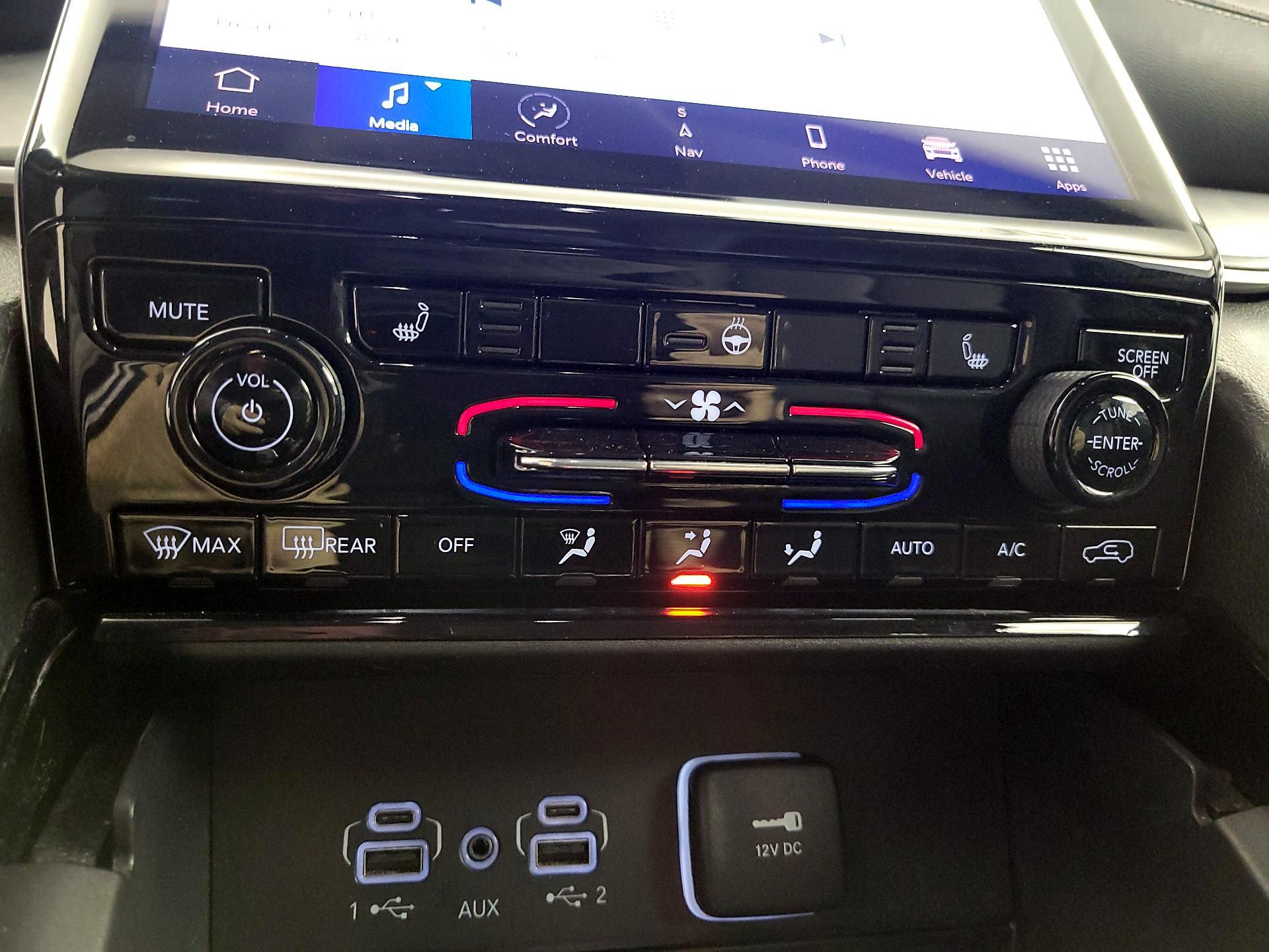 Thumbnail: 2023 Jeep Grand Cherokee - 17