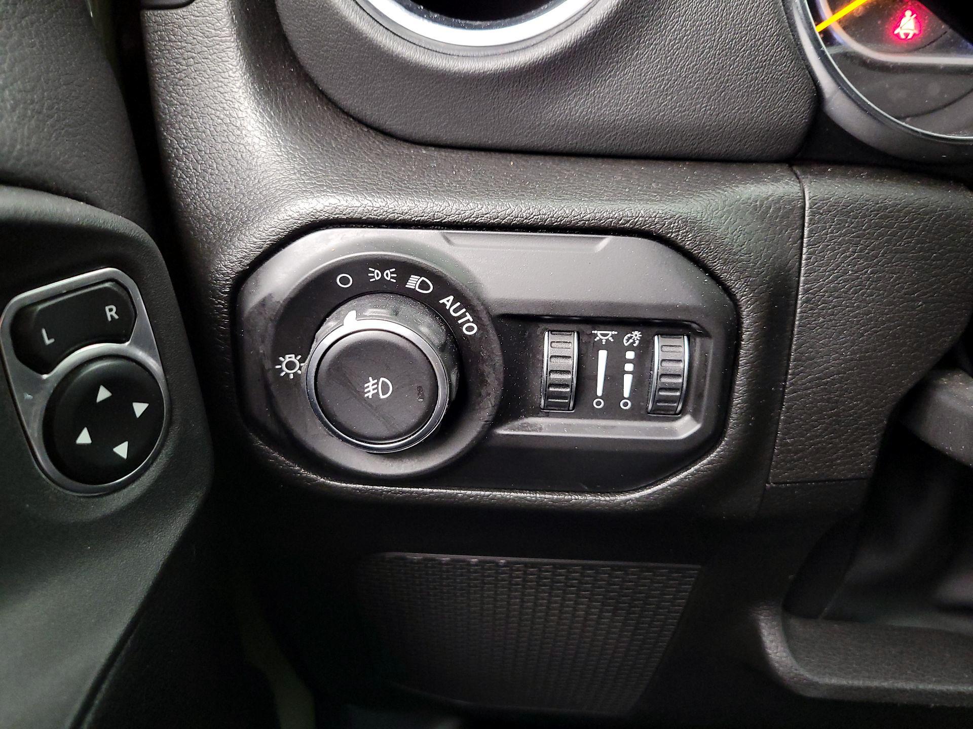 Thumbnail: 2022 Jeep Wrangler - 13