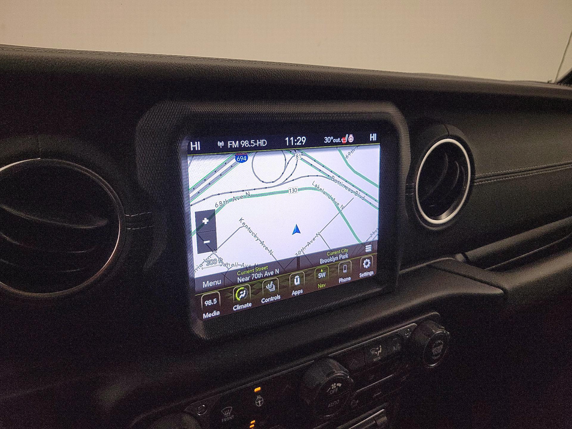 Thumbnail: 2022 Jeep Wrangler - 14