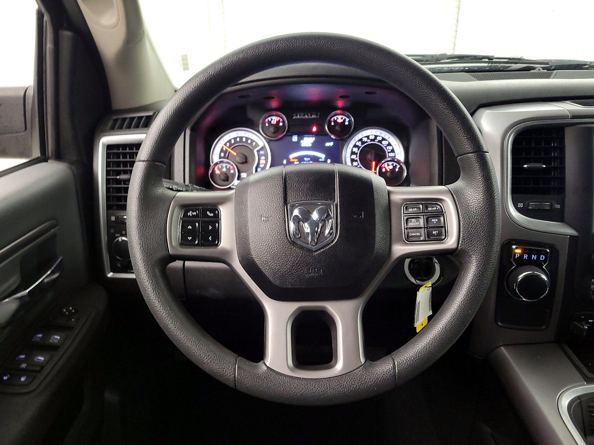 Thumbnail: 2023 RAM 1500 Classic - 10