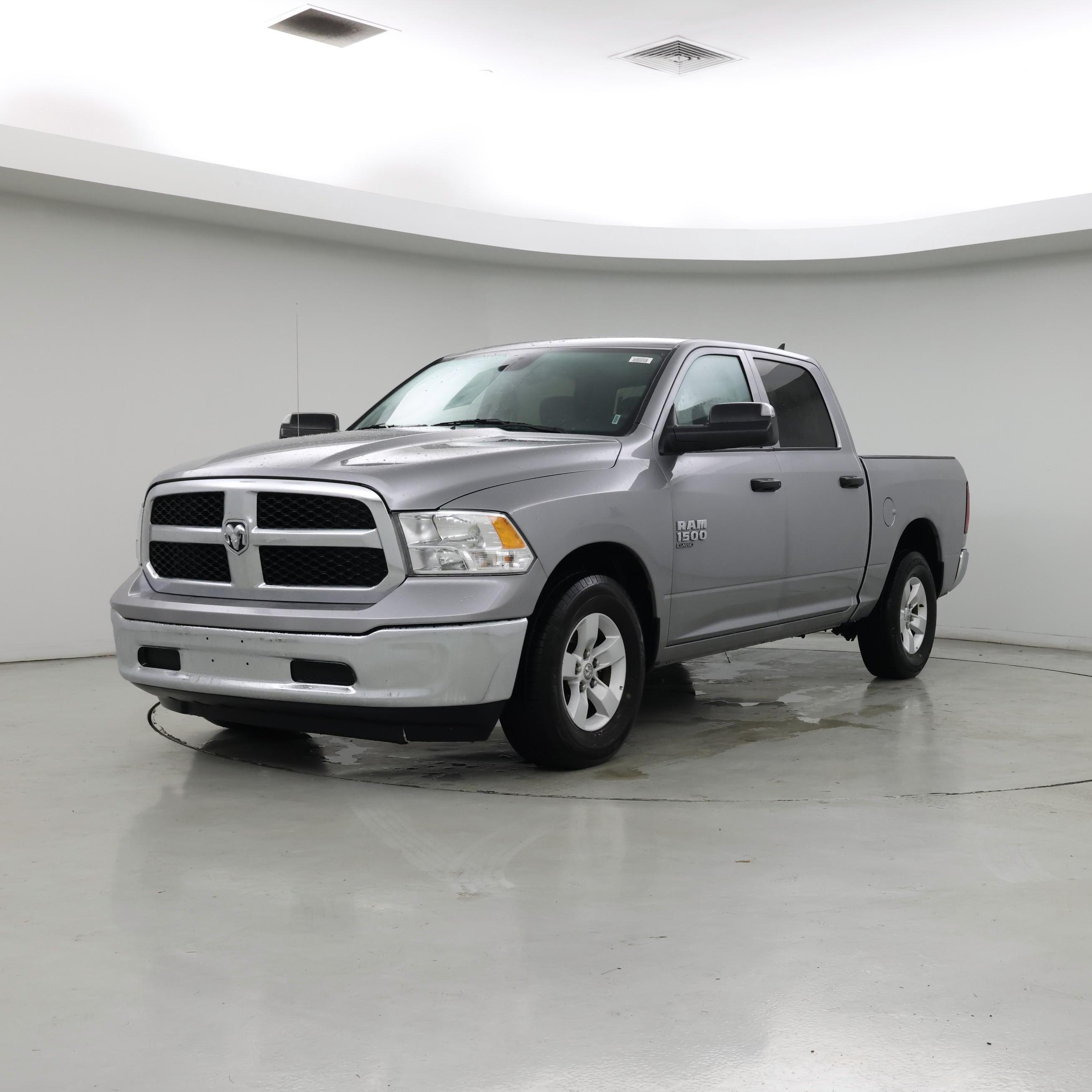Thumbnail: 2023 RAM 1500 Classic - 4